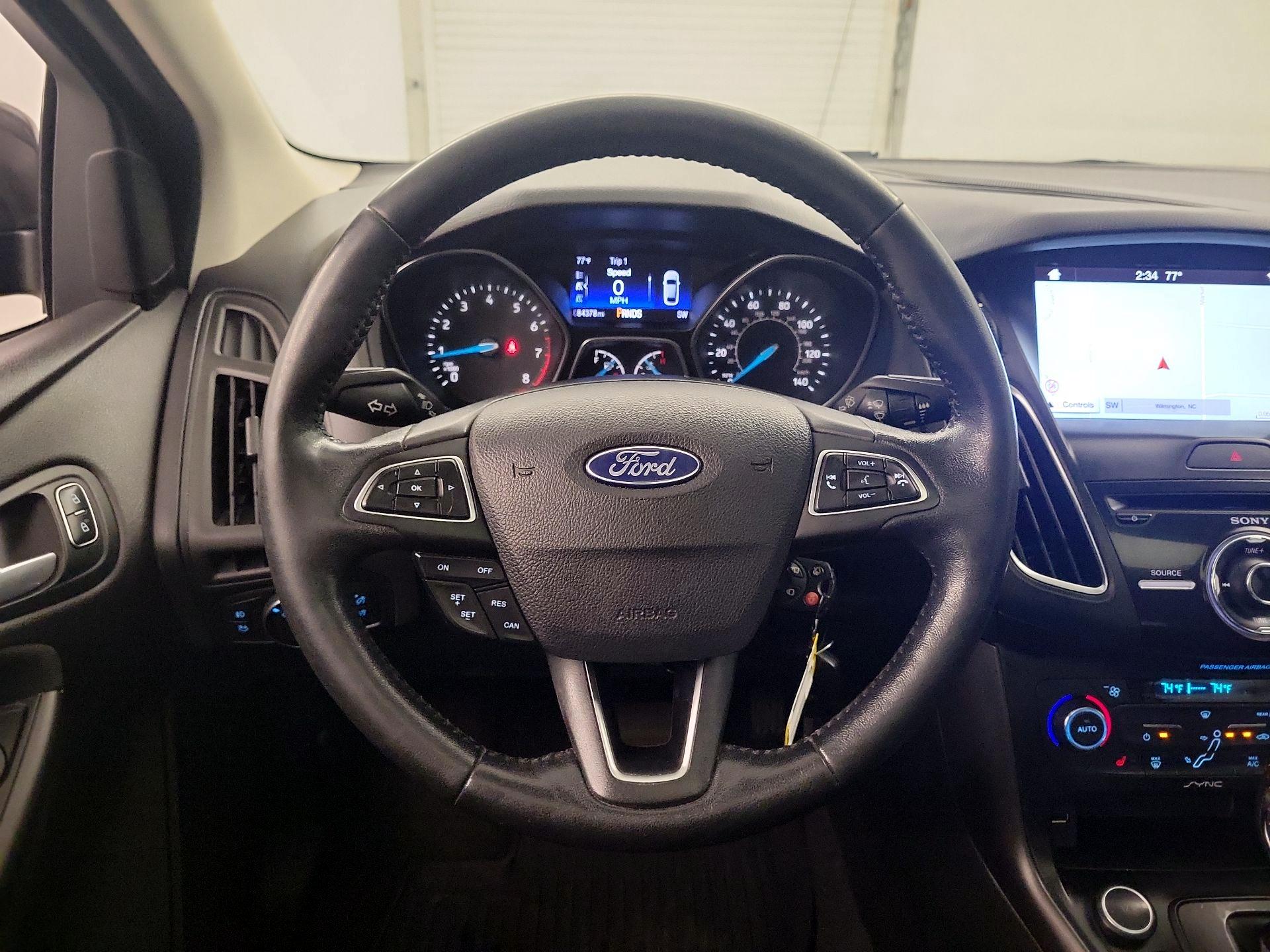 Thumbnail: 2017 Ford Focus - 10