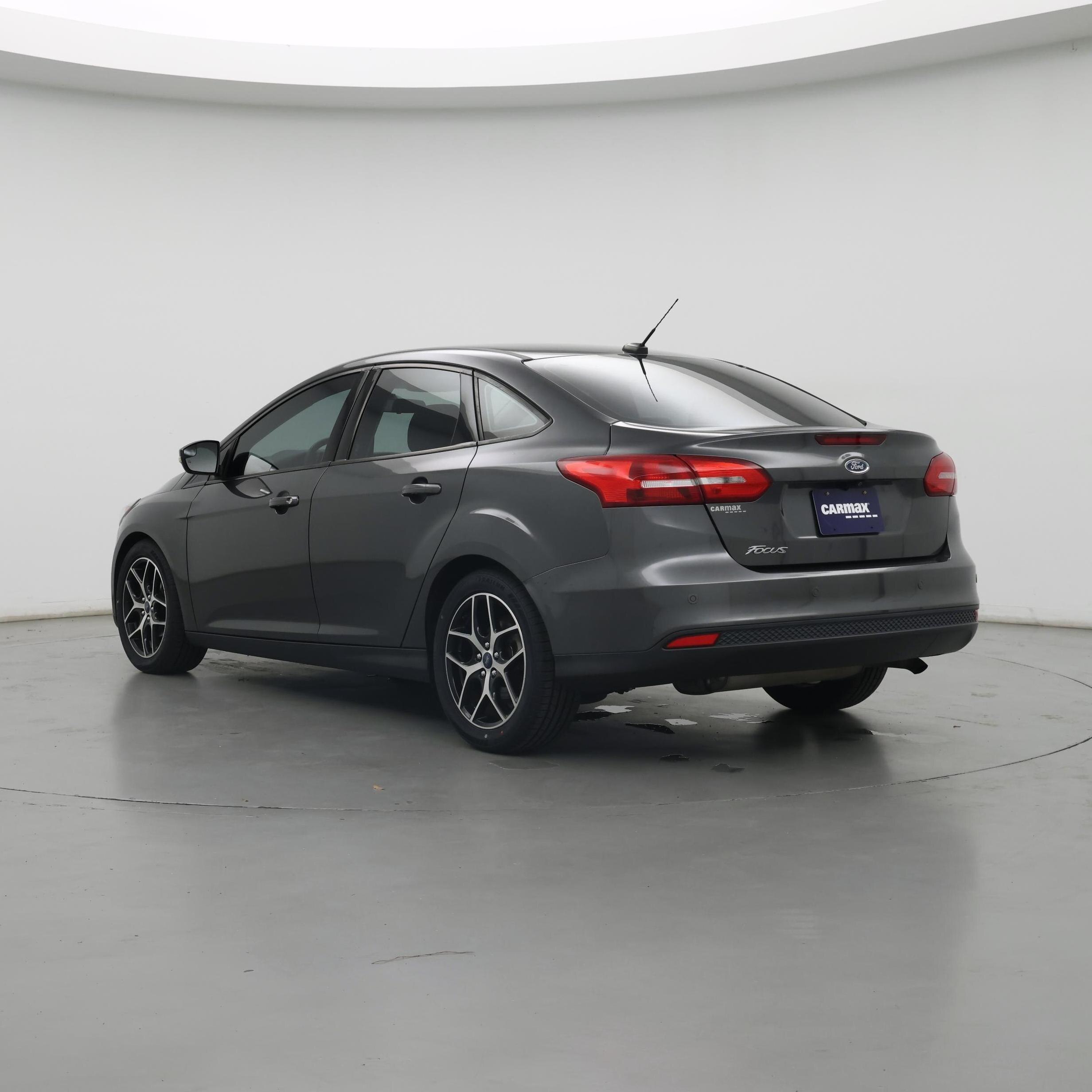 Thumbnail: 2017 Ford Focus - 2