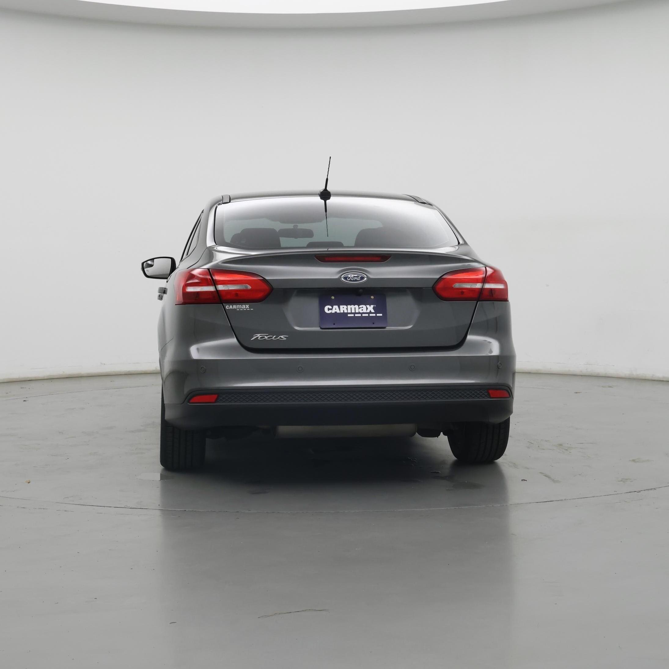 Thumbnail: 2017 Ford Focus - 6