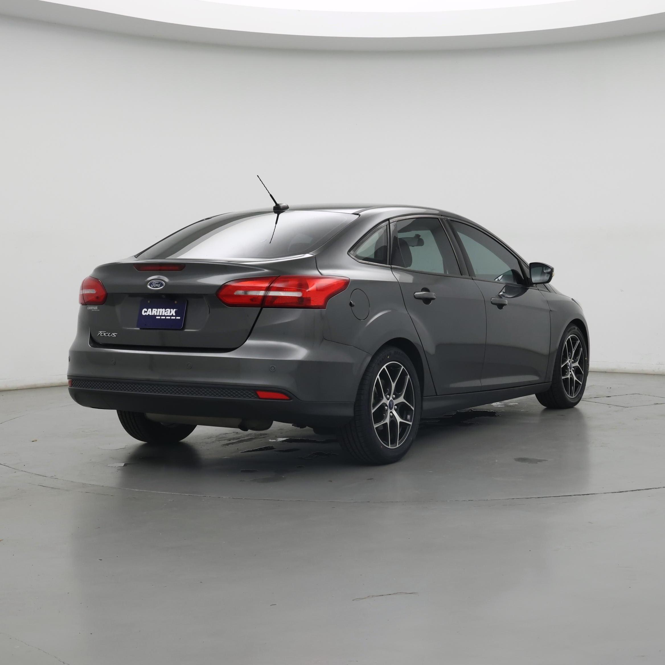 Thumbnail: 2017 Ford Focus - 8