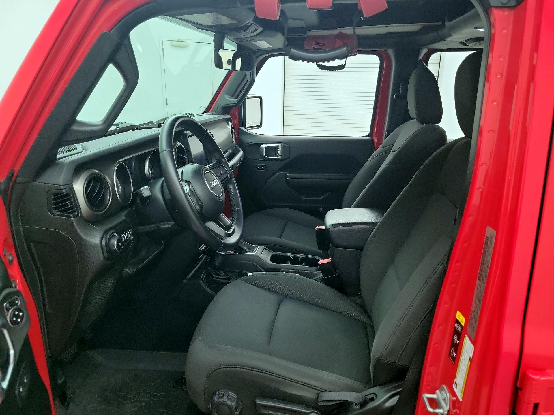Thumbnail: 2020 Jeep Wrangler - 11