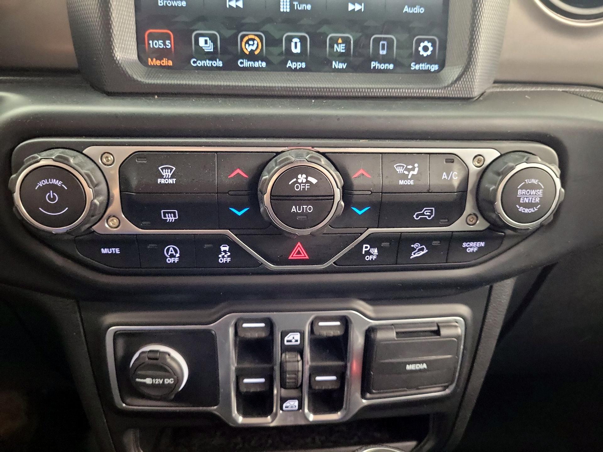 Thumbnail: 2020 Jeep Wrangler - 17