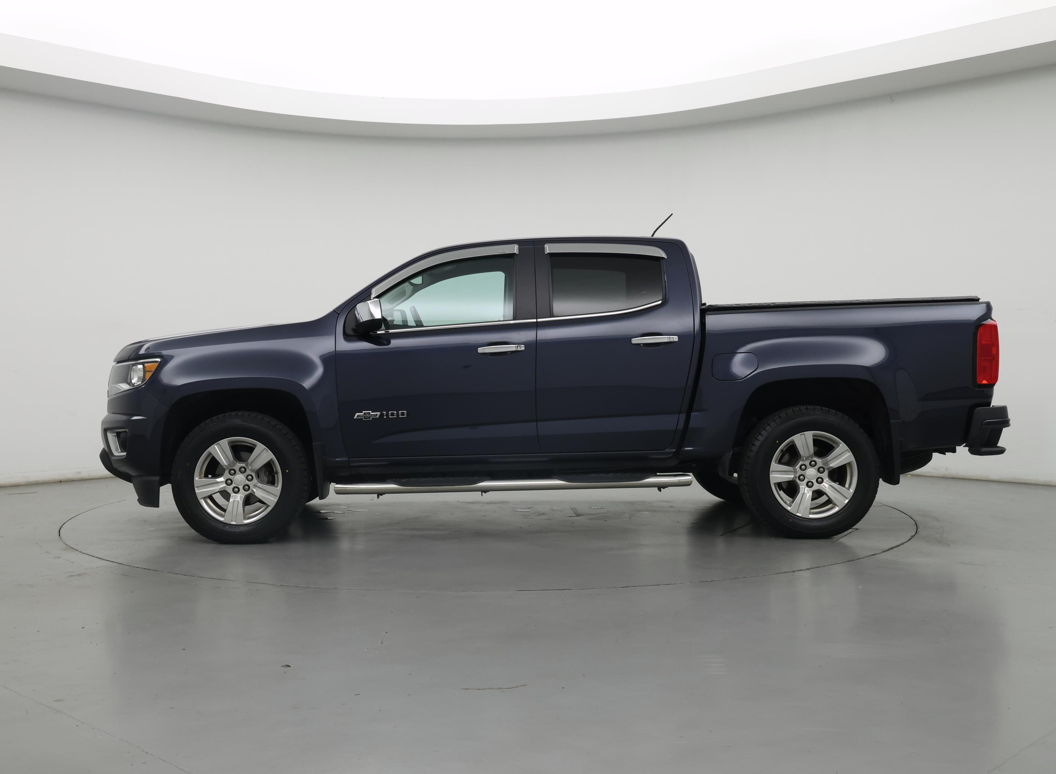 Thumbnail: 2018 Chevrolet Colorado - 3