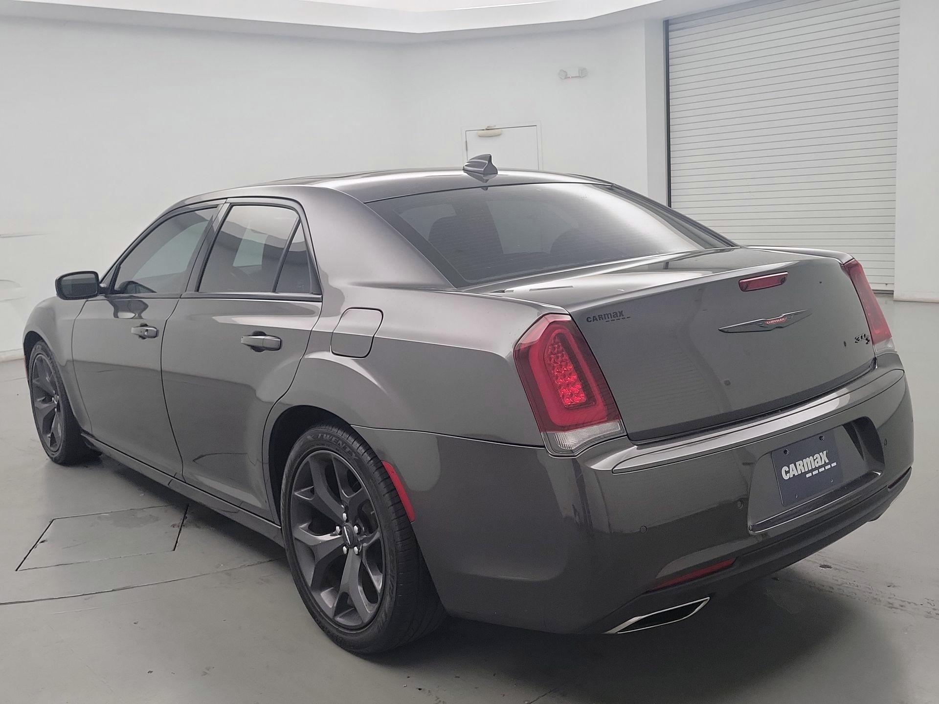Thumbnail: 2023 Chrysler 300 - 7