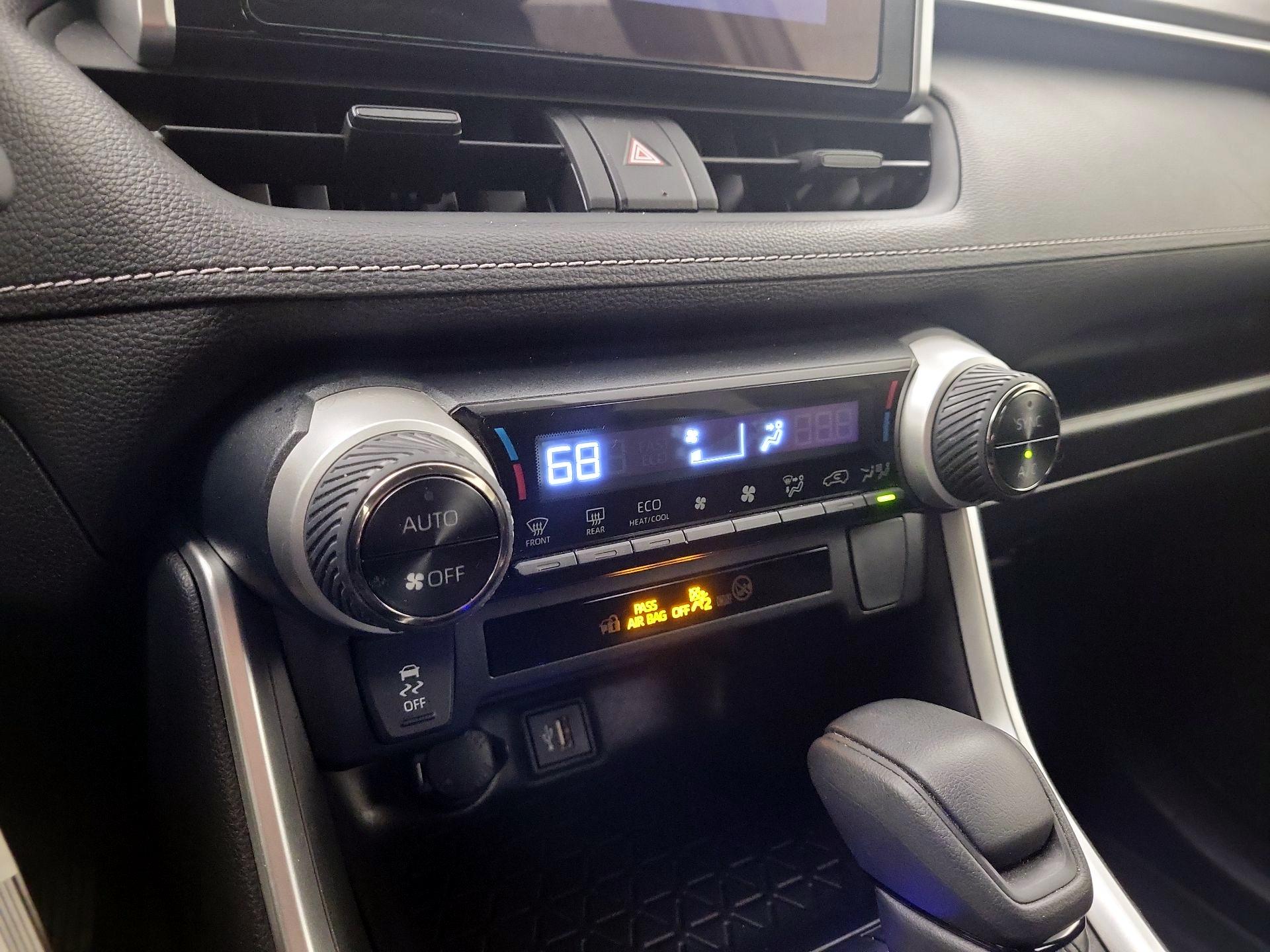 Thumbnail: 2024 Toyota RAV4 - 16