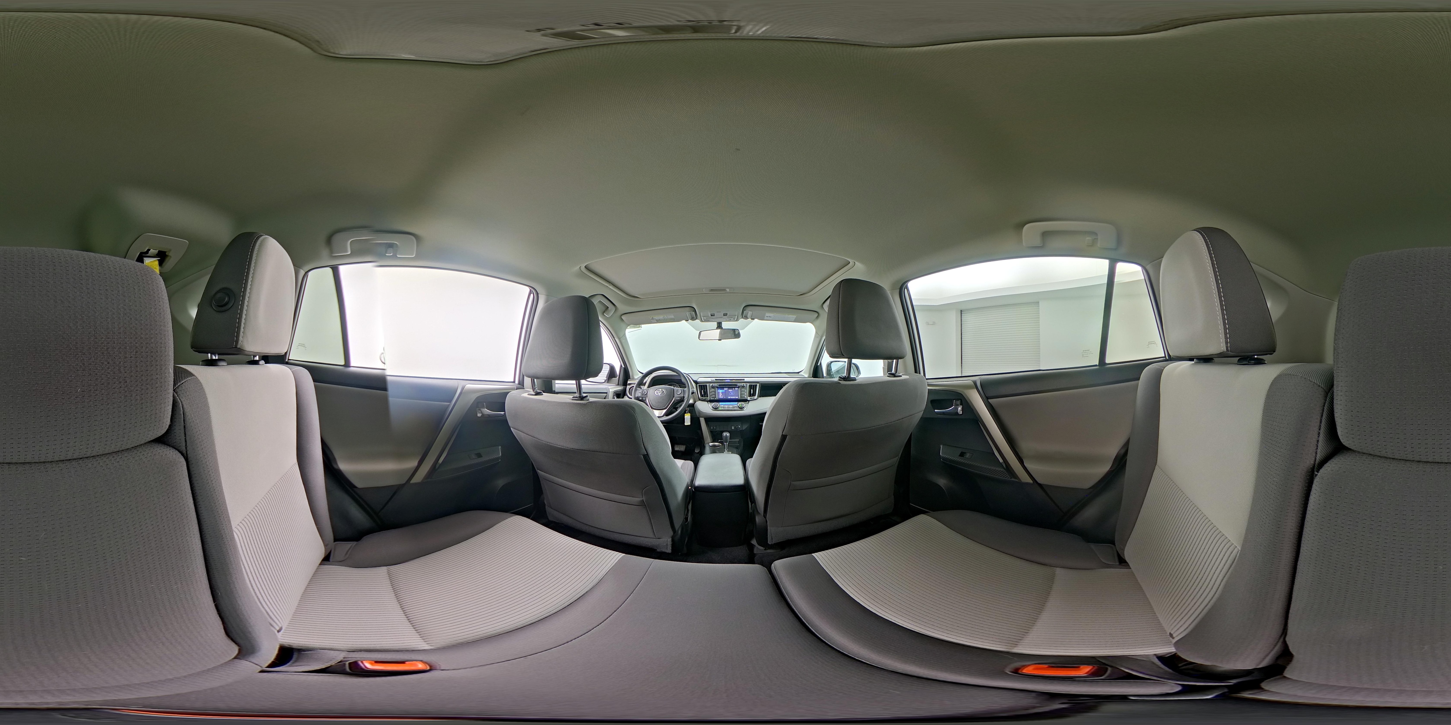 2014 Toyota RAV4 XLE - Photo 23
