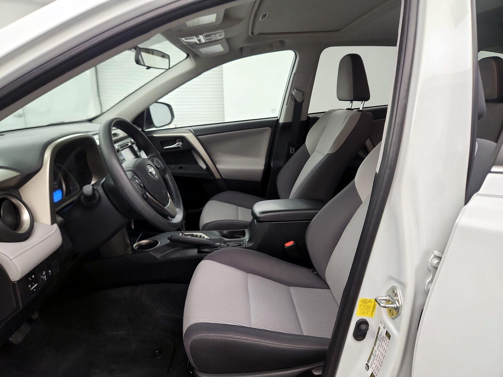 Thumbnail: 2014 Toyota RAV4 - 9