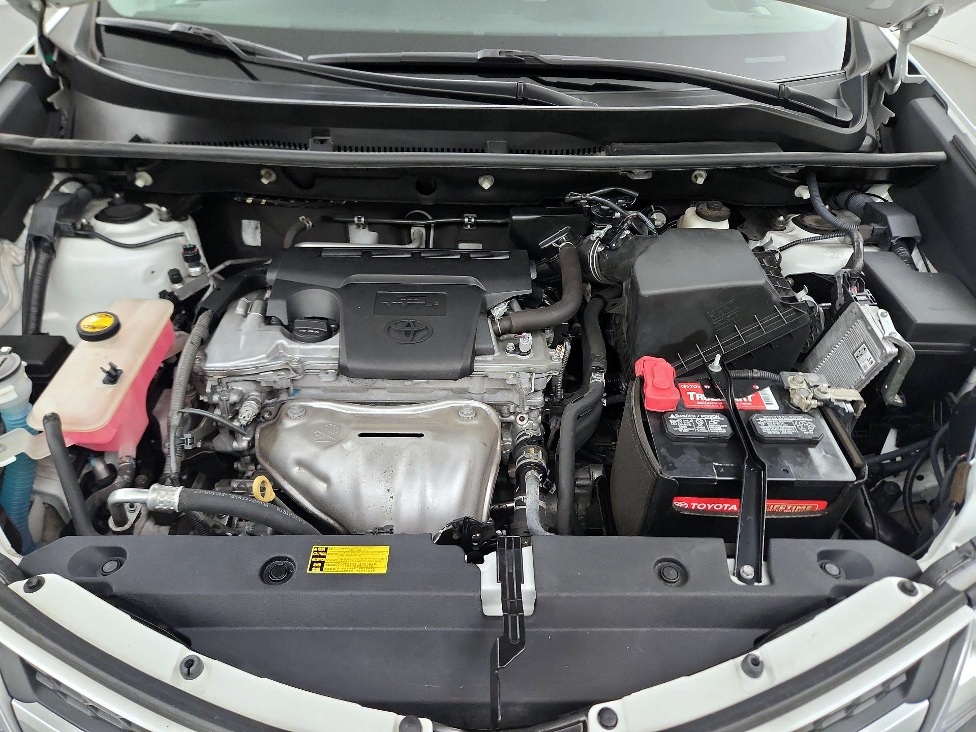 Thumbnail: 2014 Toyota RAV4 - 19