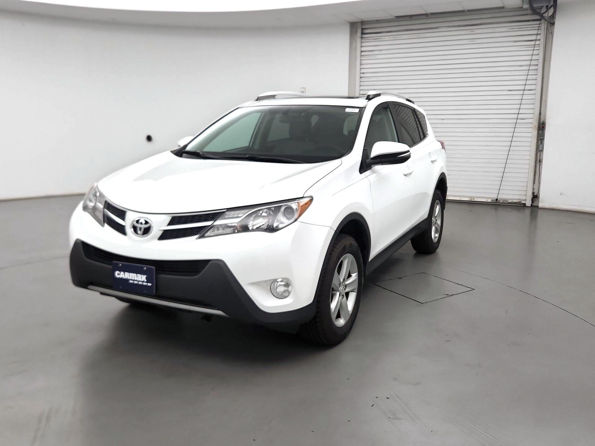 Thumbnail: 2014 Toyota RAV4 - 3