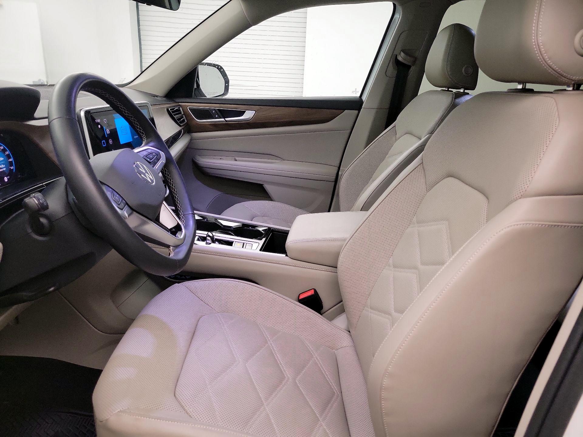 Thumbnail: 2024 Volkswagen Atlas - 9