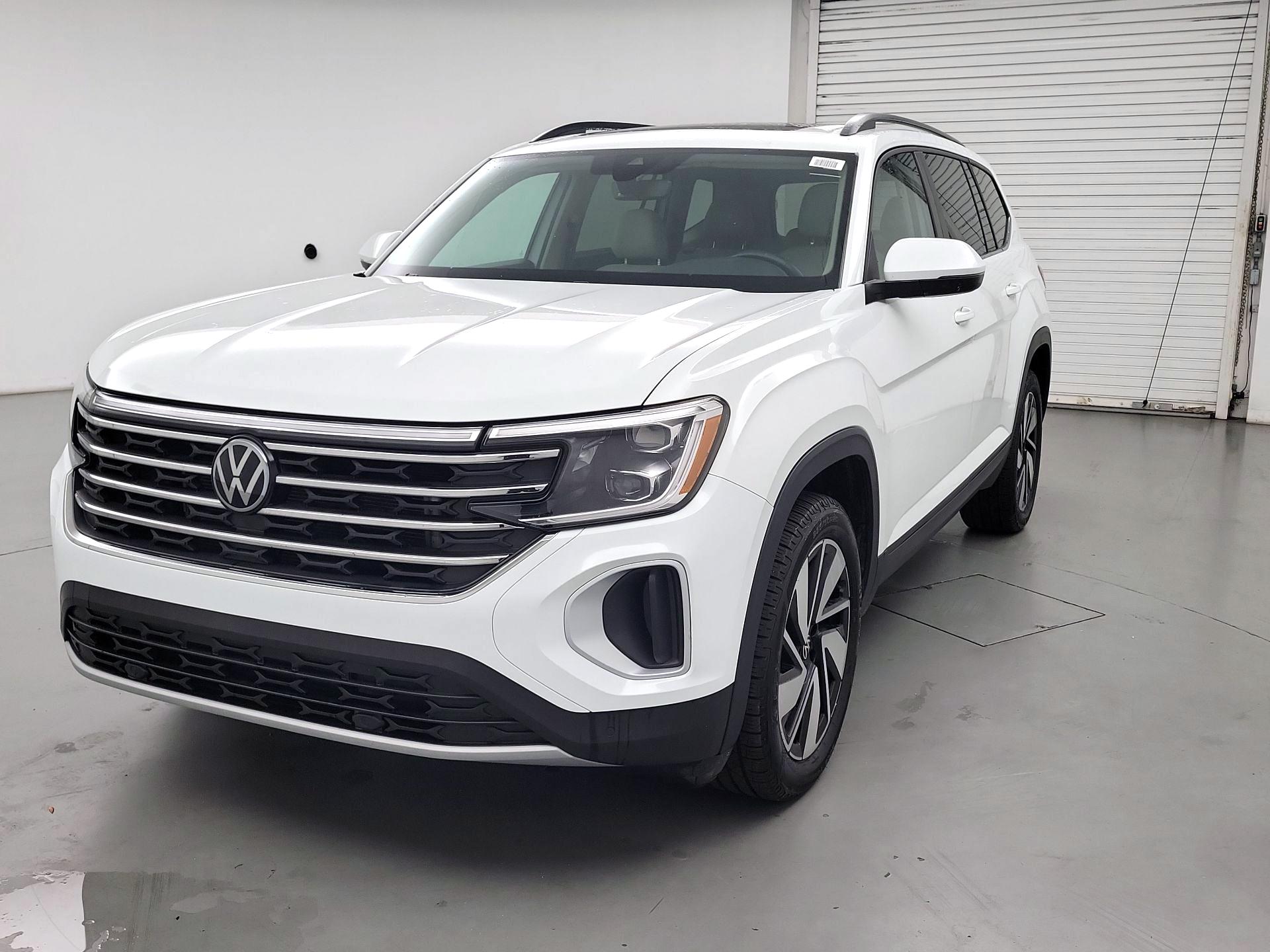 Thumbnail: 2024 Volkswagen Atlas - 3