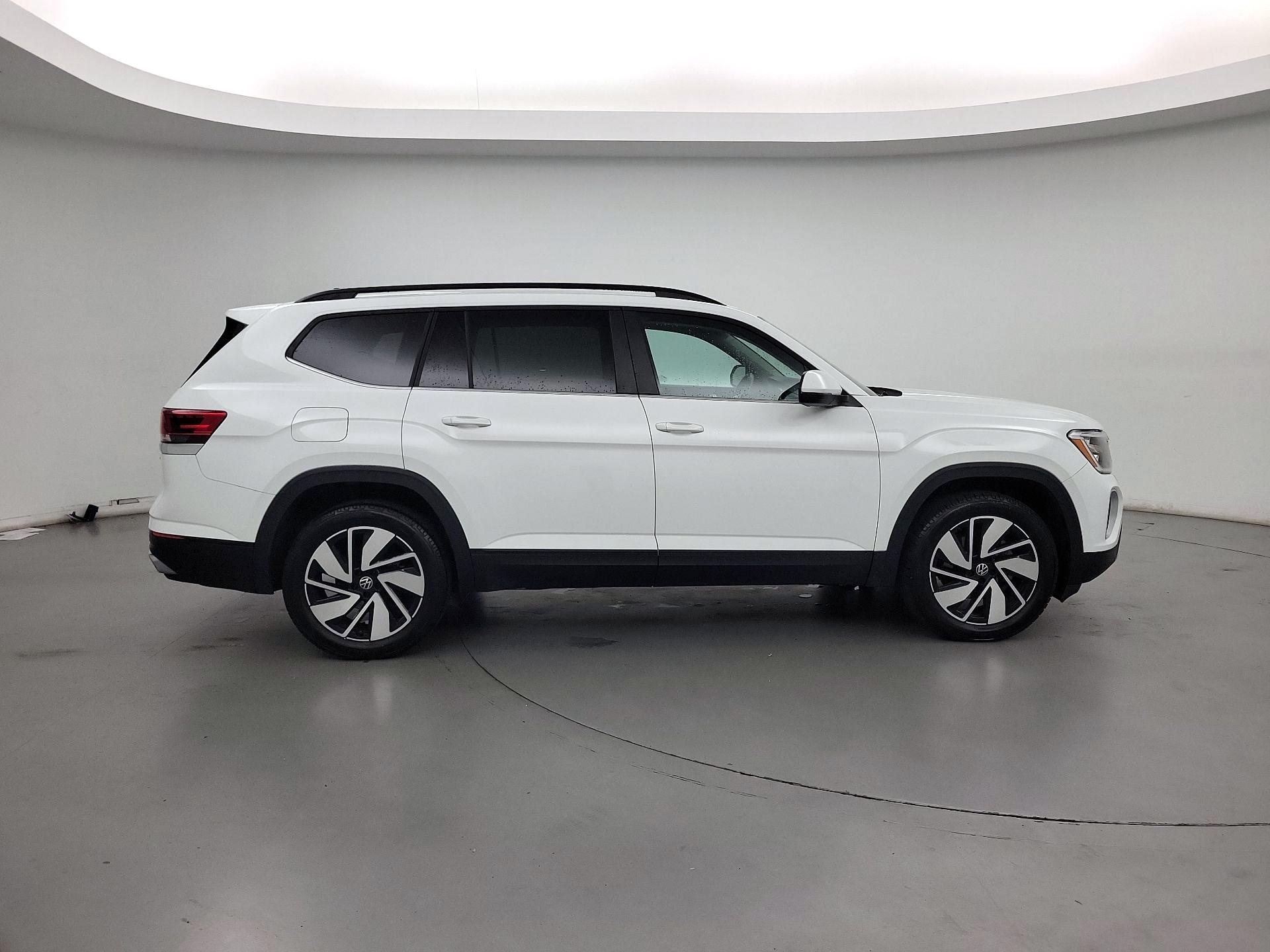 Thumbnail: 2024 Volkswagen Atlas - 4