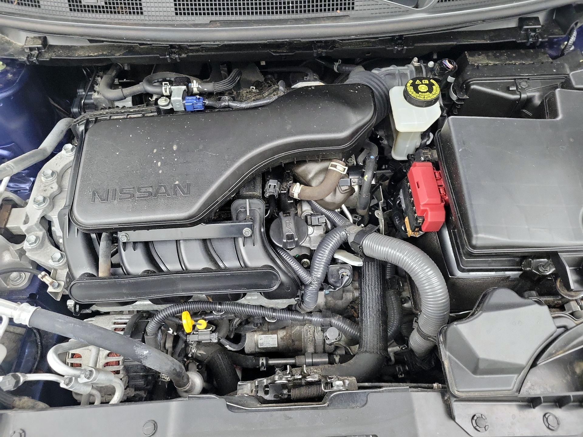 Thumbnail: 2021 Nissan Rogue Sport - 18