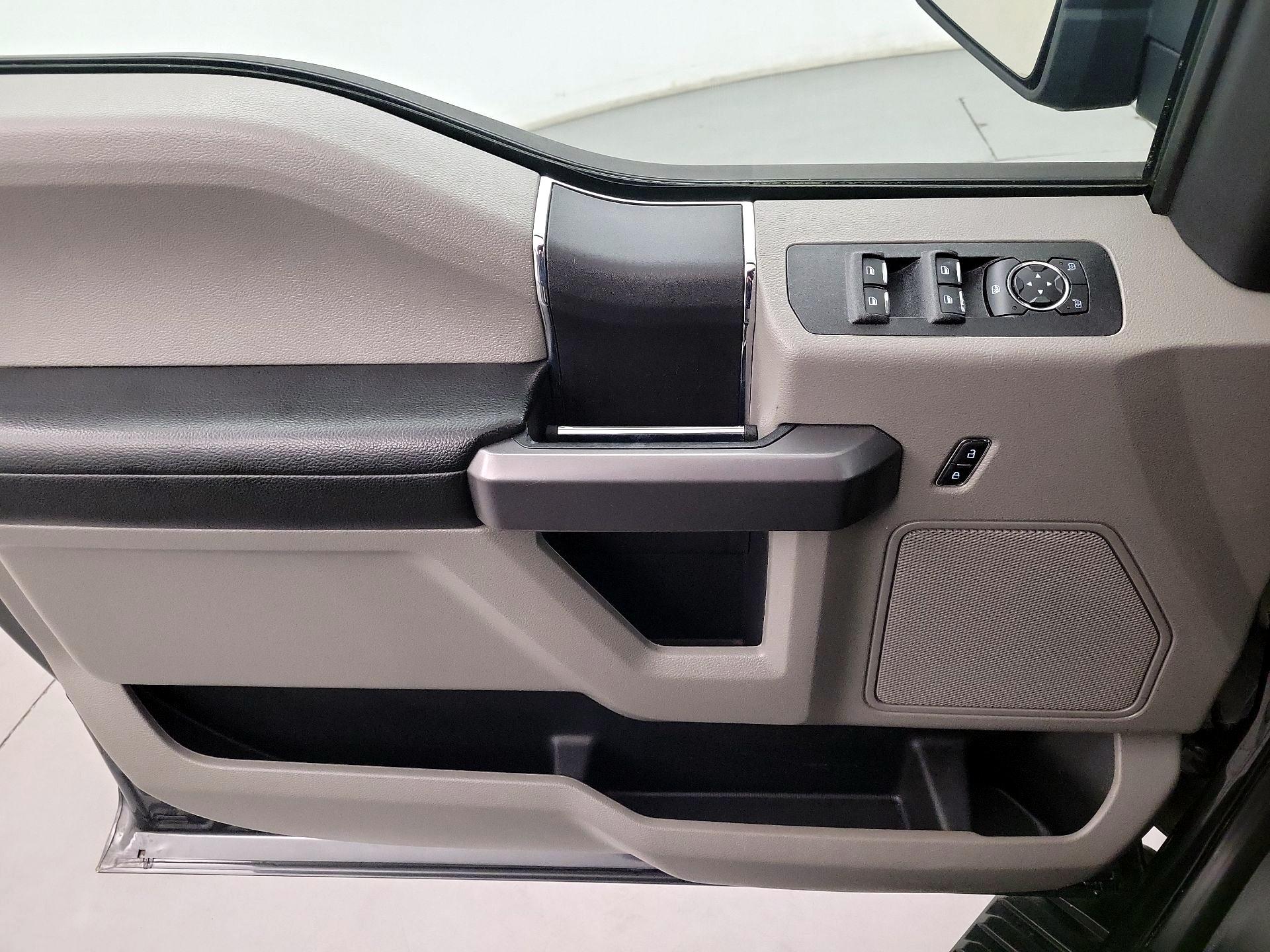 Thumbnail: 2019 Ford F-150 - 10