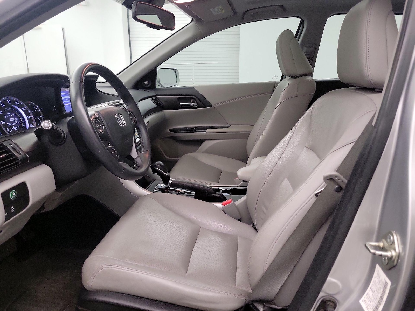 2015 Honda Accord EX-L - Photo 10