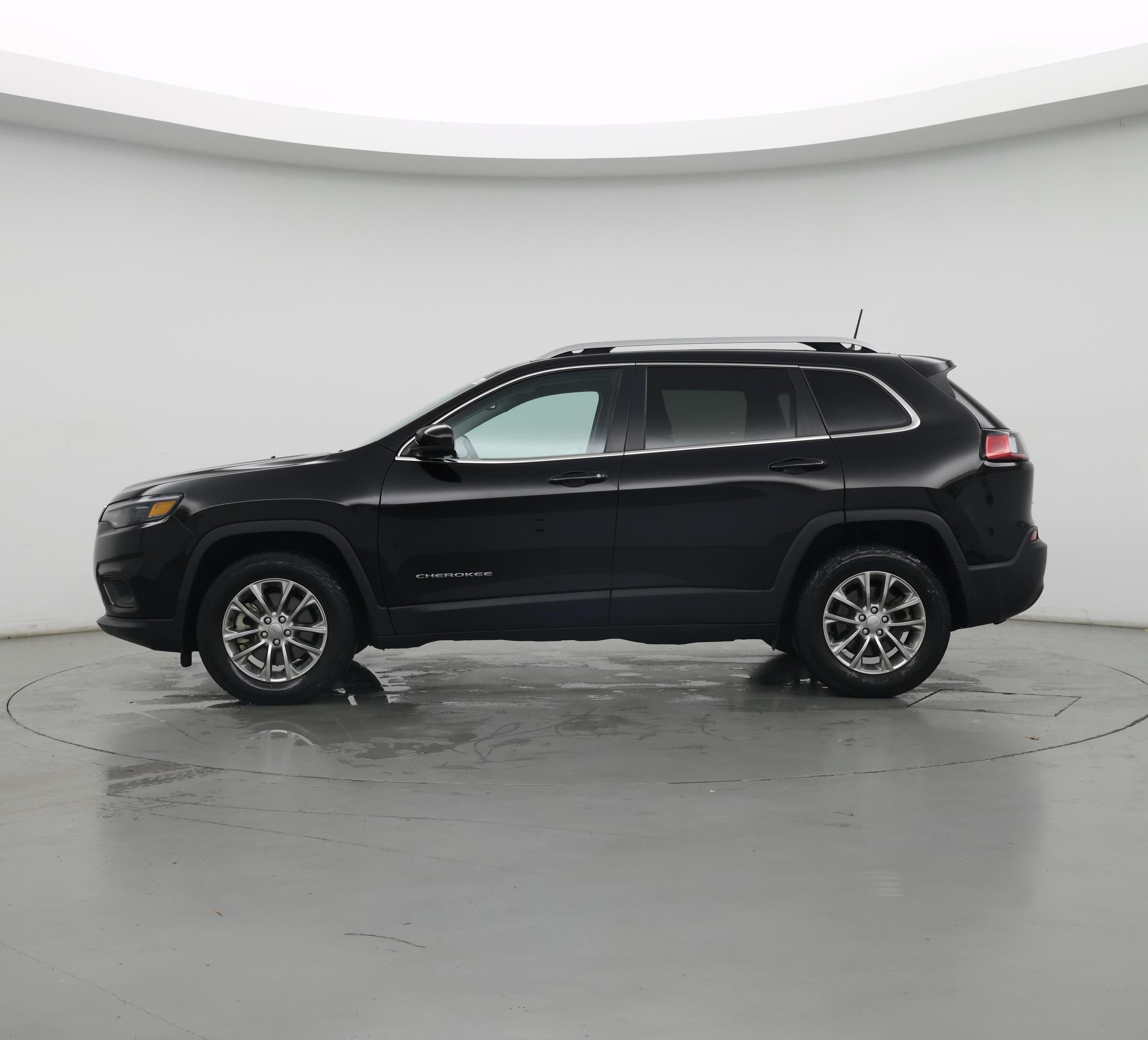 Thumbnail: 2021 Jeep Cherokee - 3