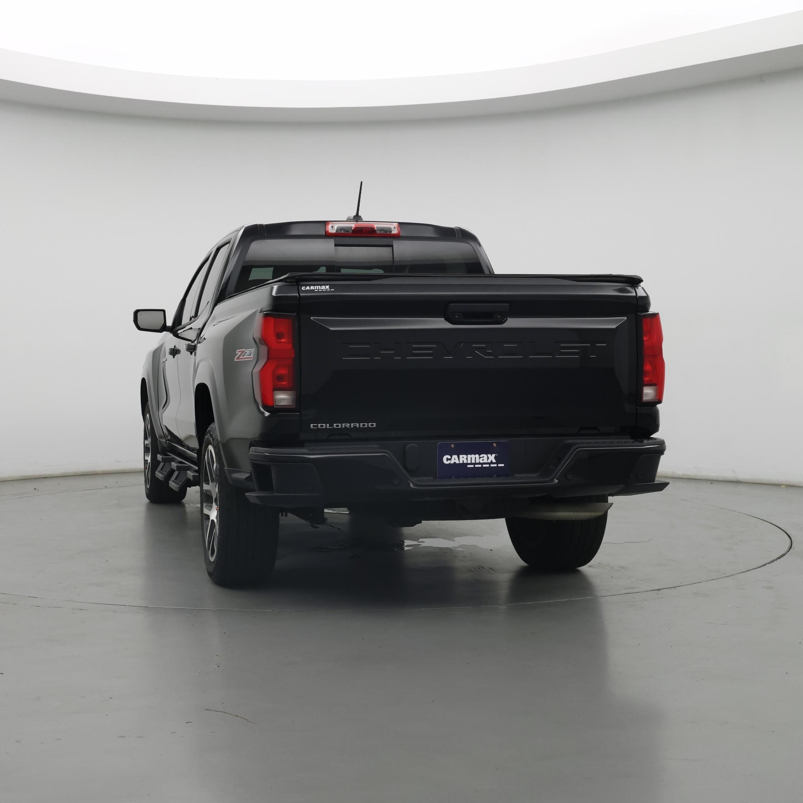 Thumbnail: 2023 Chevrolet Colorado - 6