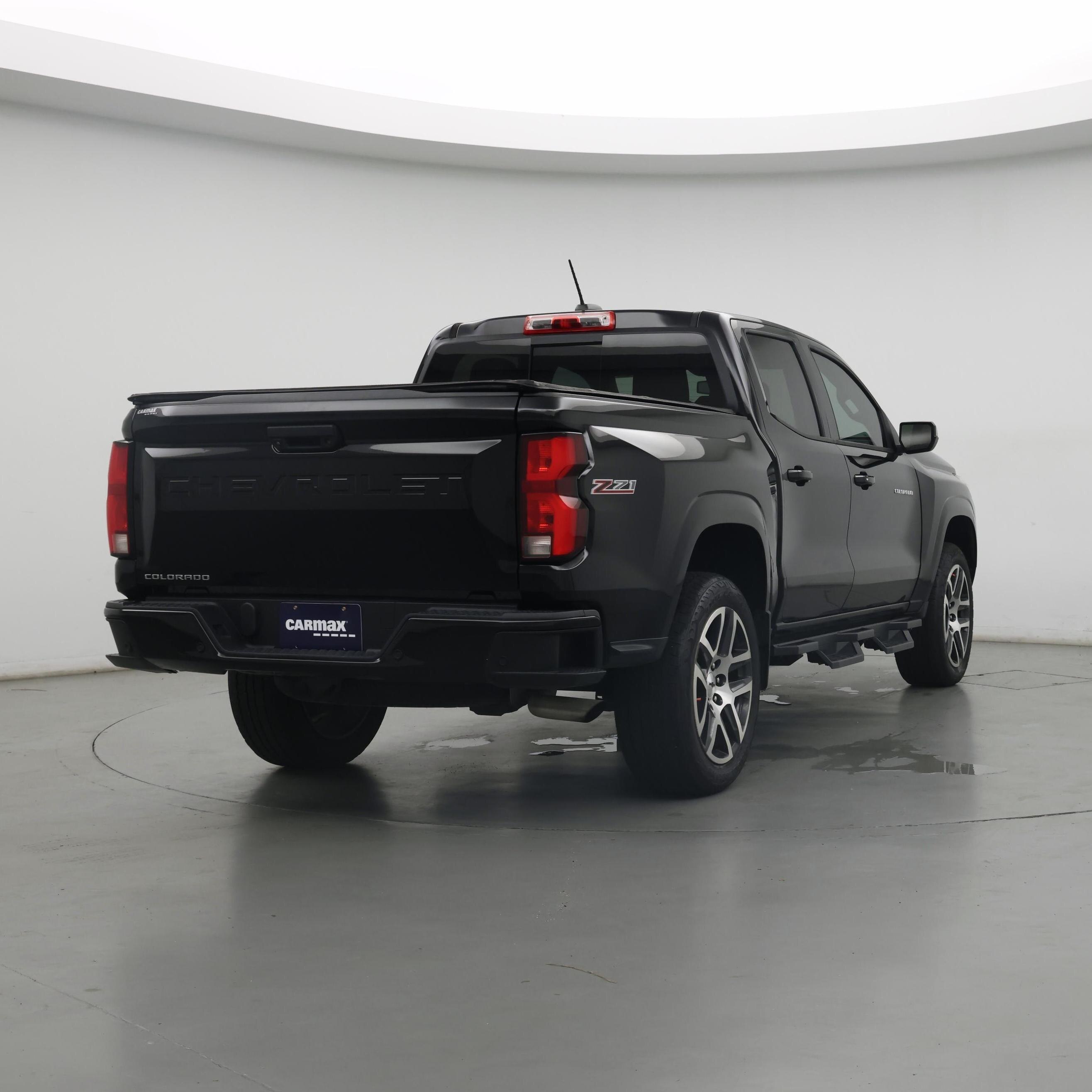 Thumbnail: 2023 Chevrolet Colorado - 8
