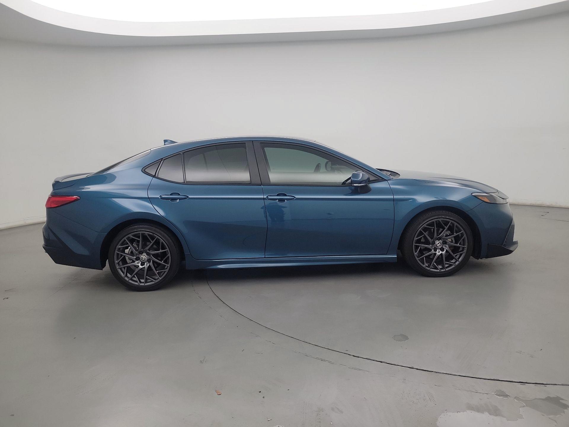 Thumbnail: 2025 Toyota Camry - 4