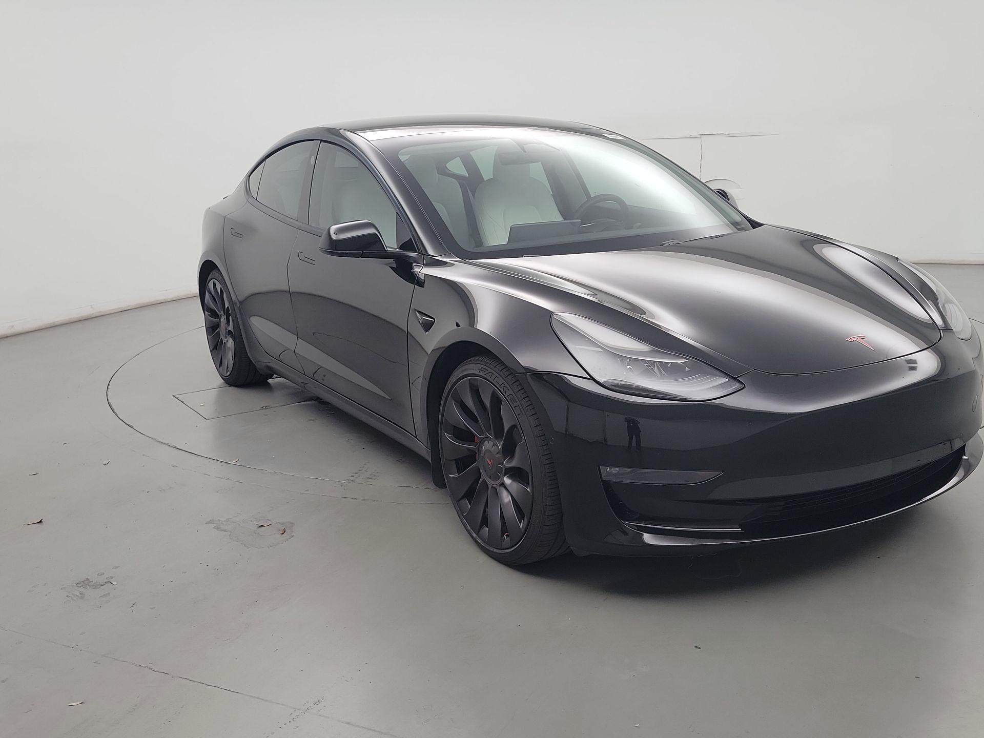 Thumbnail: 2021 Tesla Model 3 - 1