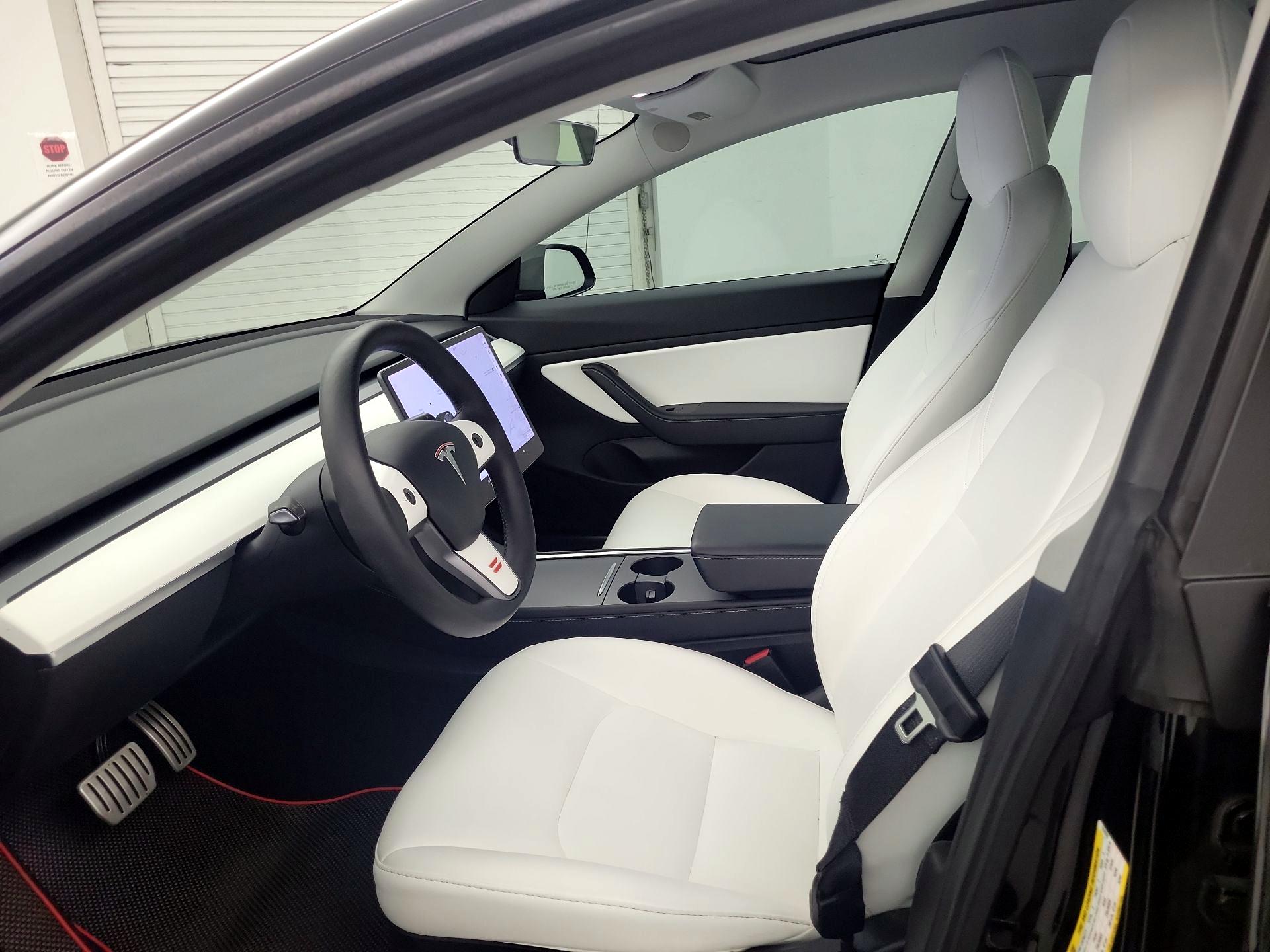 Thumbnail: 2021 Tesla Model 3 - 9