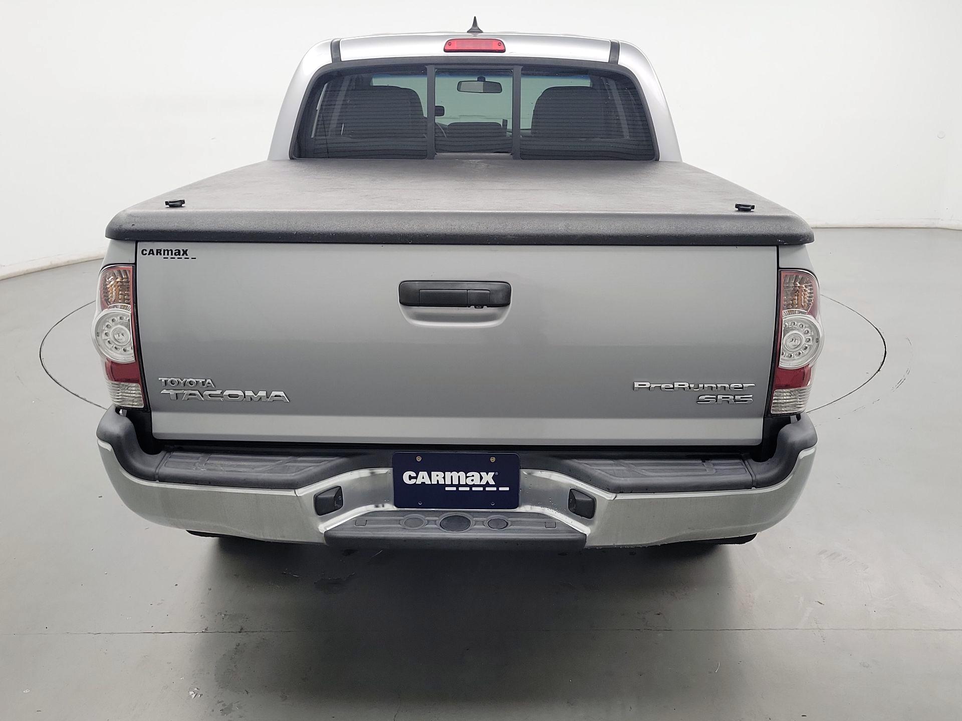 Thumbnail: 2015 Toyota Tacoma - 6