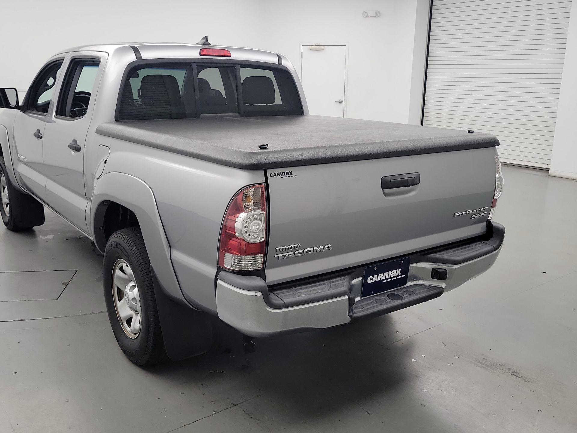 Thumbnail: 2015 Toyota Tacoma - 7