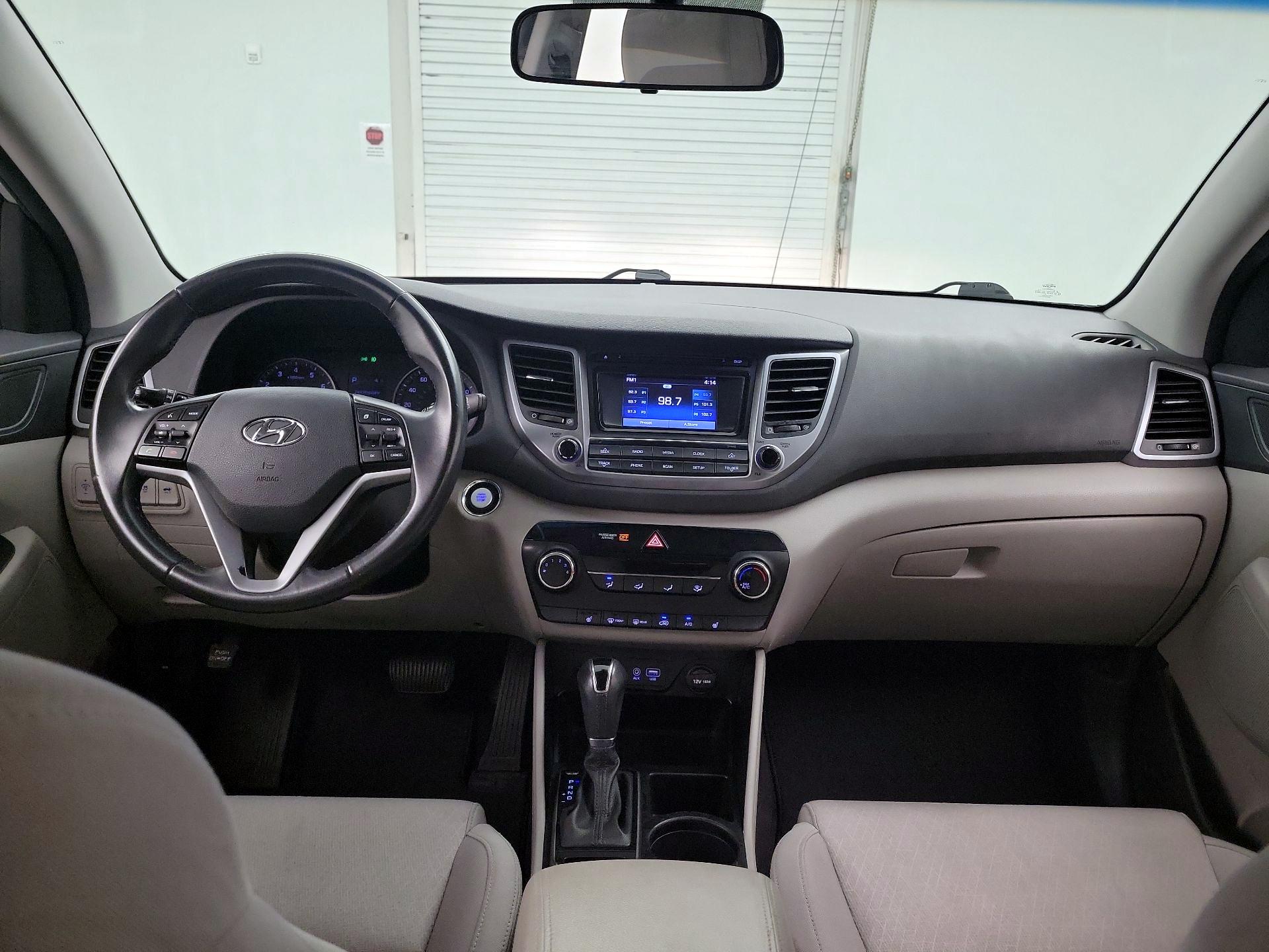 Thumbnail: 2017 Hyundai Tucson - 9