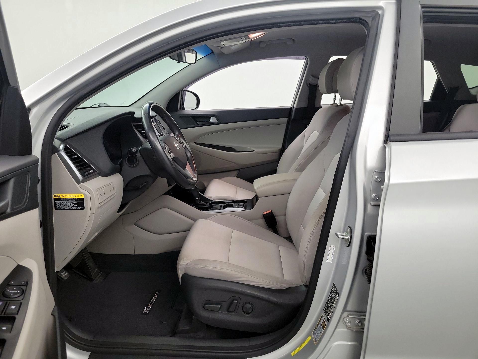 Thumbnail: 2017 Hyundai Tucson - 11