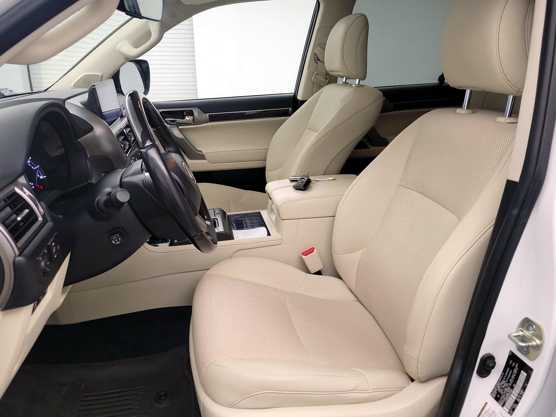 Thumbnail: 2022 Lexus GX - 9