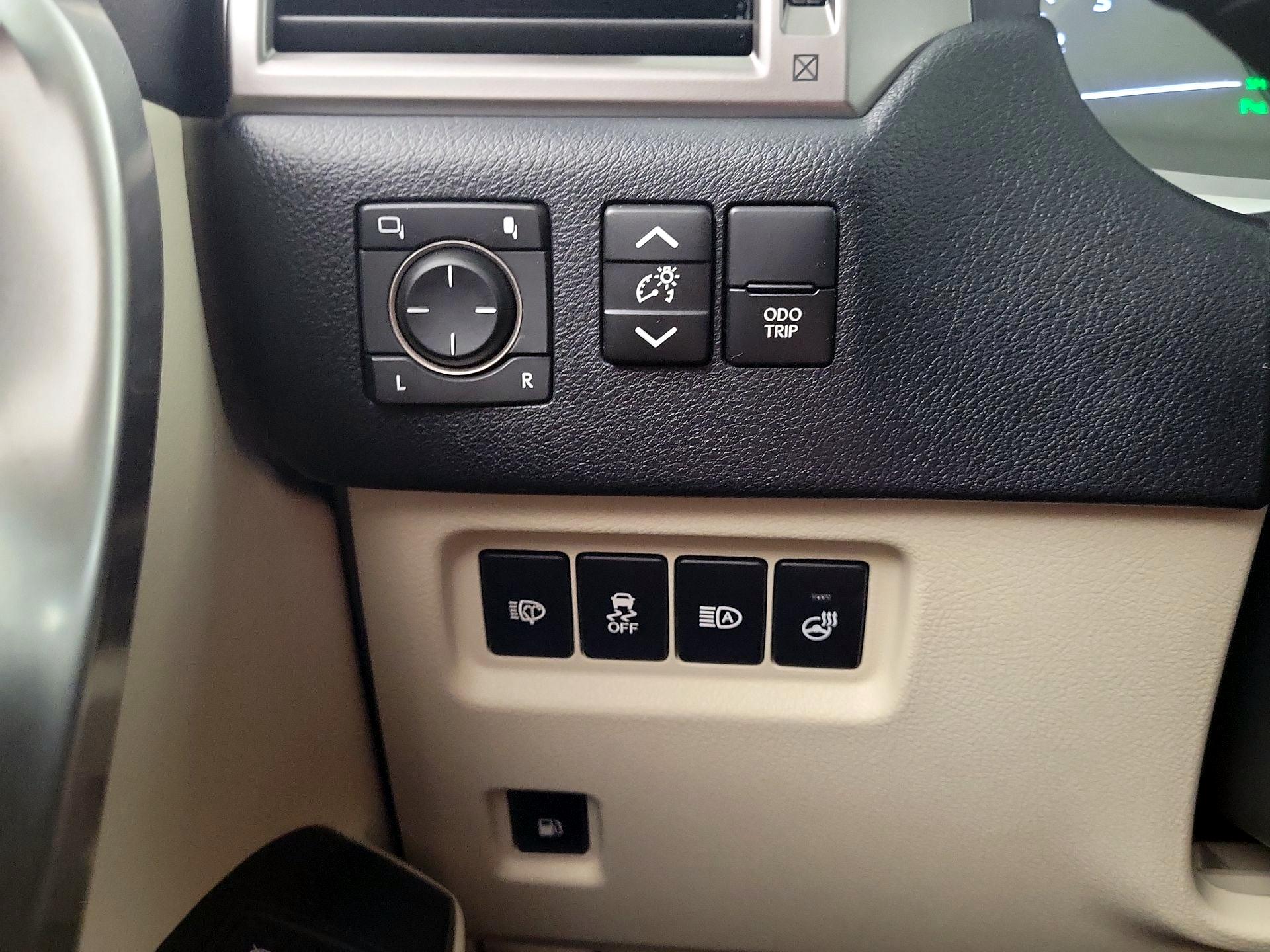 Thumbnail: 2022 Lexus GX - 11