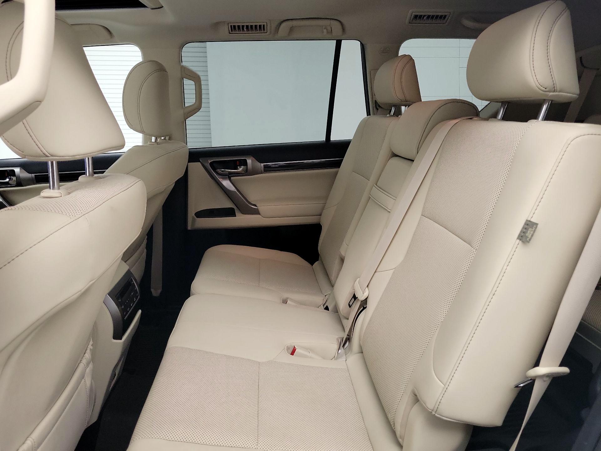 Thumbnail: 2022 Lexus GX - 18