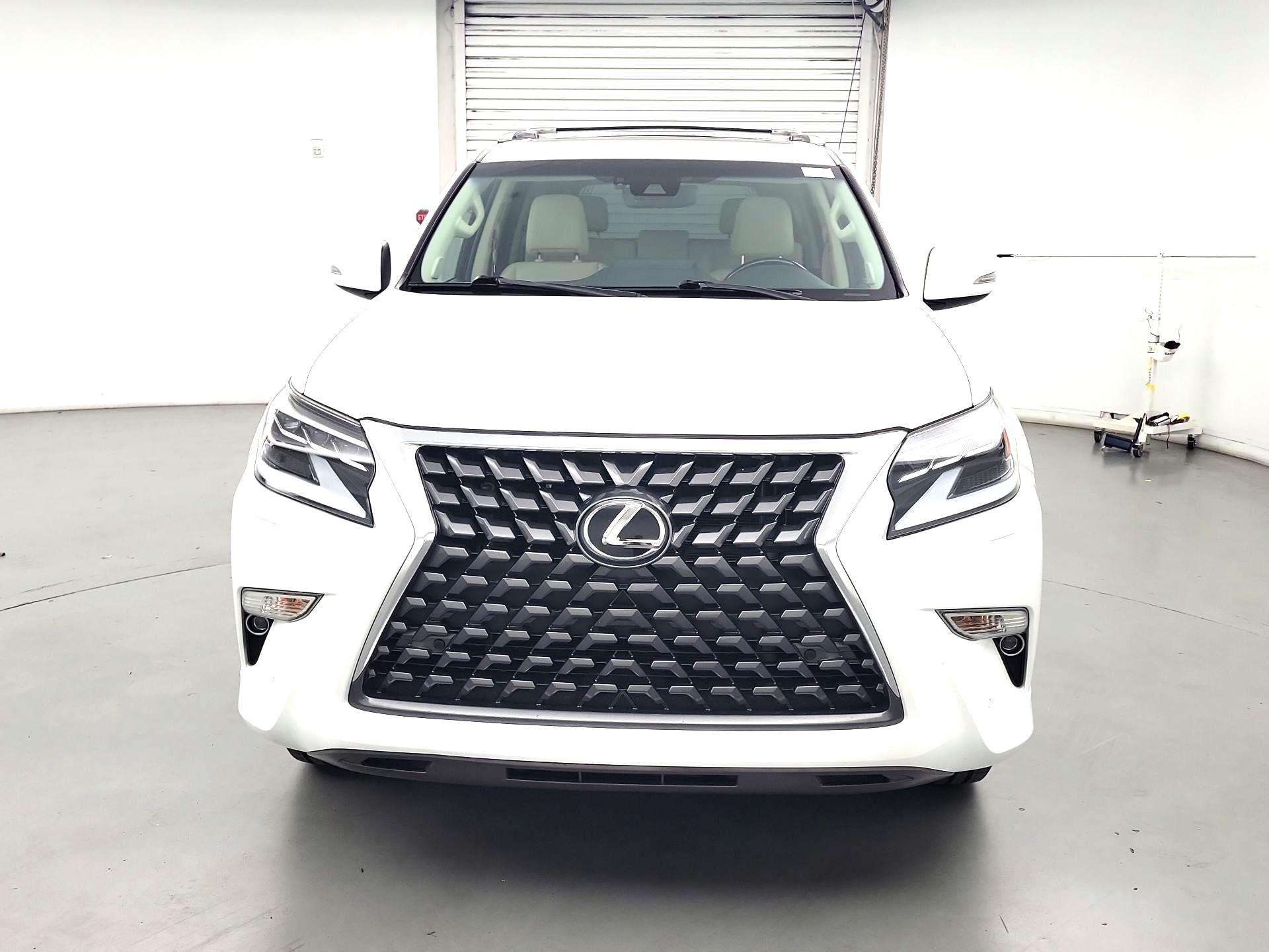 Thumbnail: 2022 Lexus GX - 2