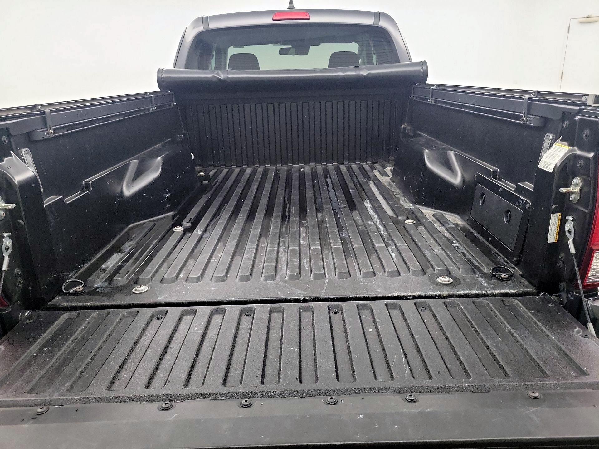 Thumbnail: 2021 Toyota Tacoma - 18