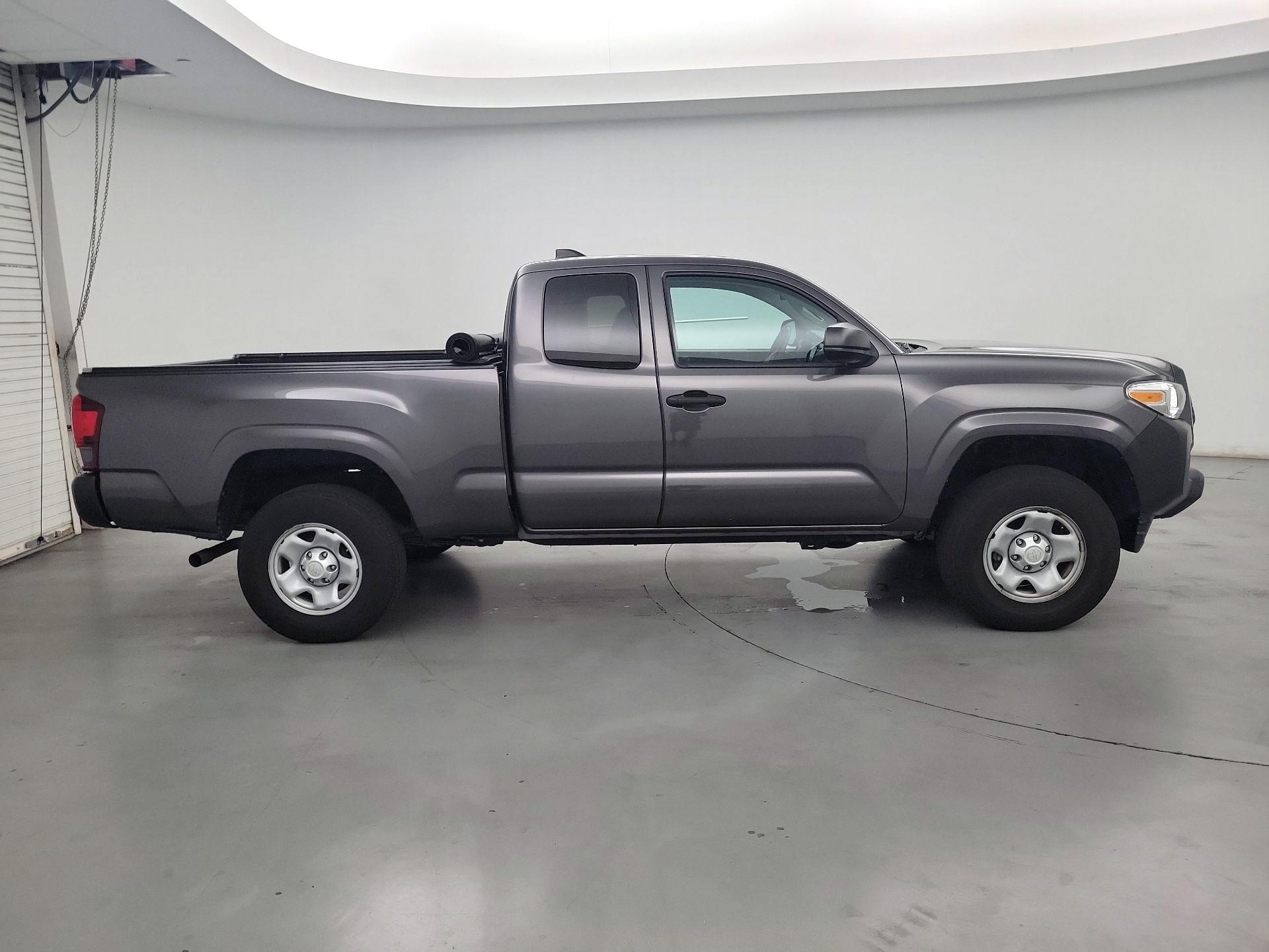 Thumbnail: 2021 Toyota Tacoma - 4