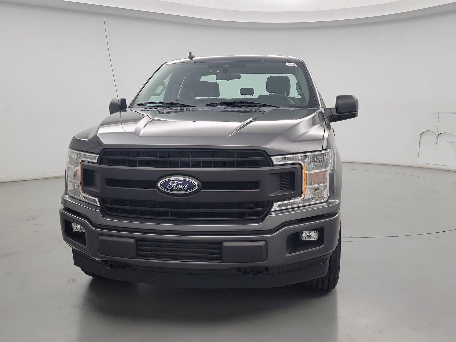 2020 Ford F-150 XL - Photo 2