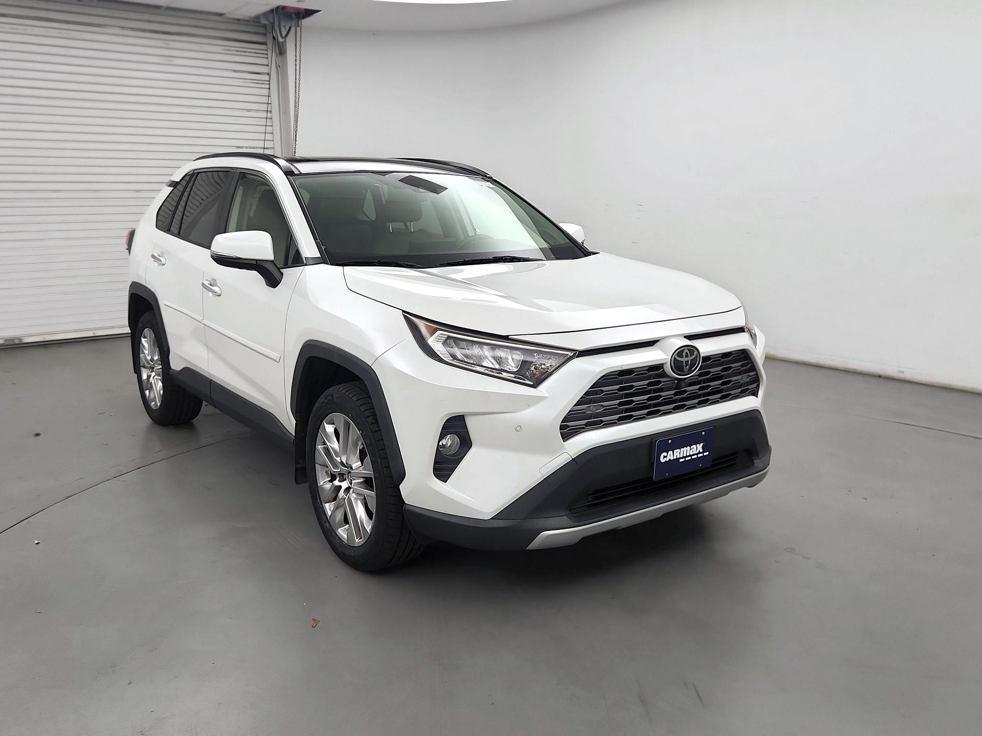 Thumbnail: 2019 Toyota RAV4 - 1