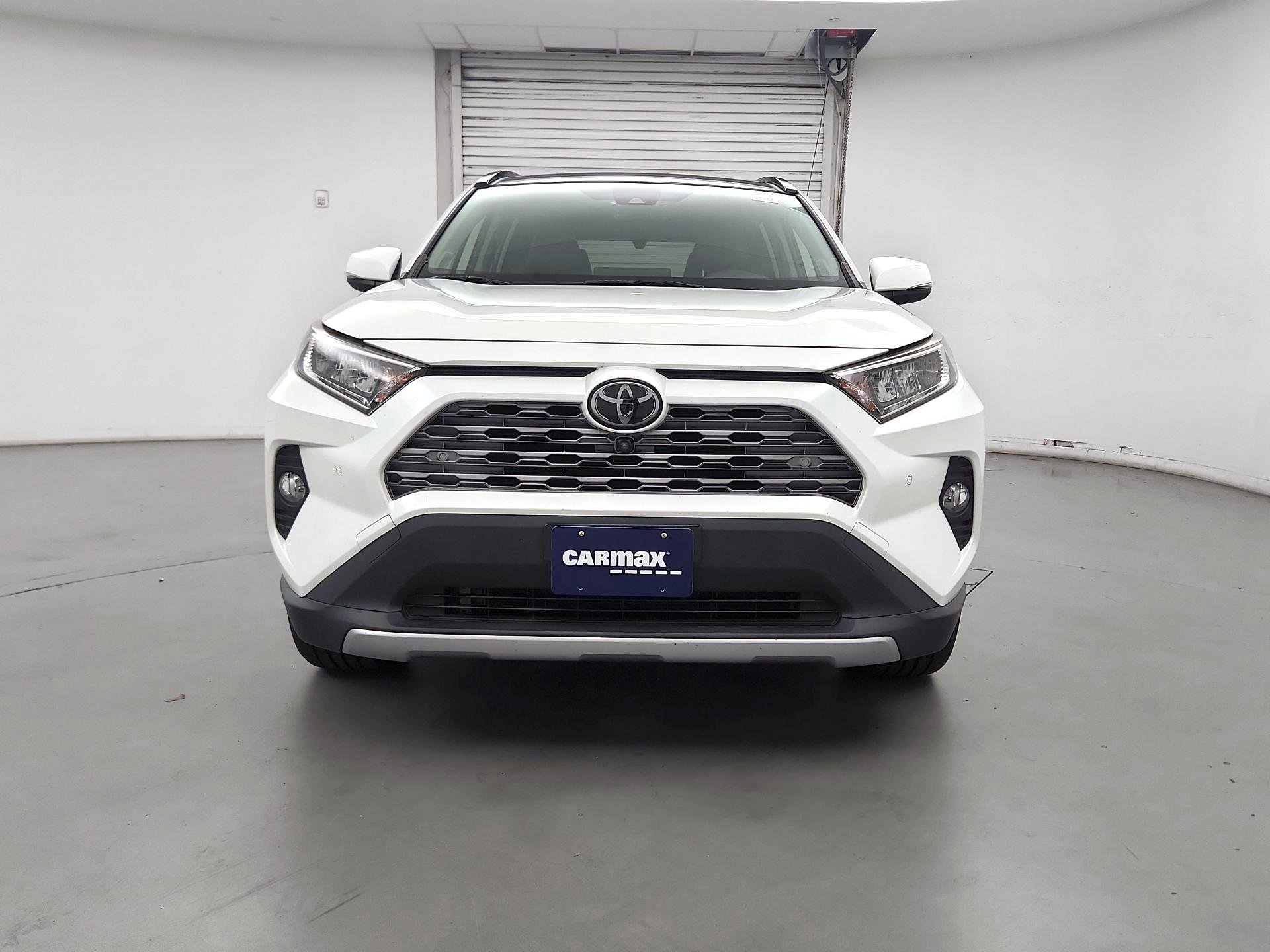 Thumbnail: 2019 Toyota RAV4 - 2
