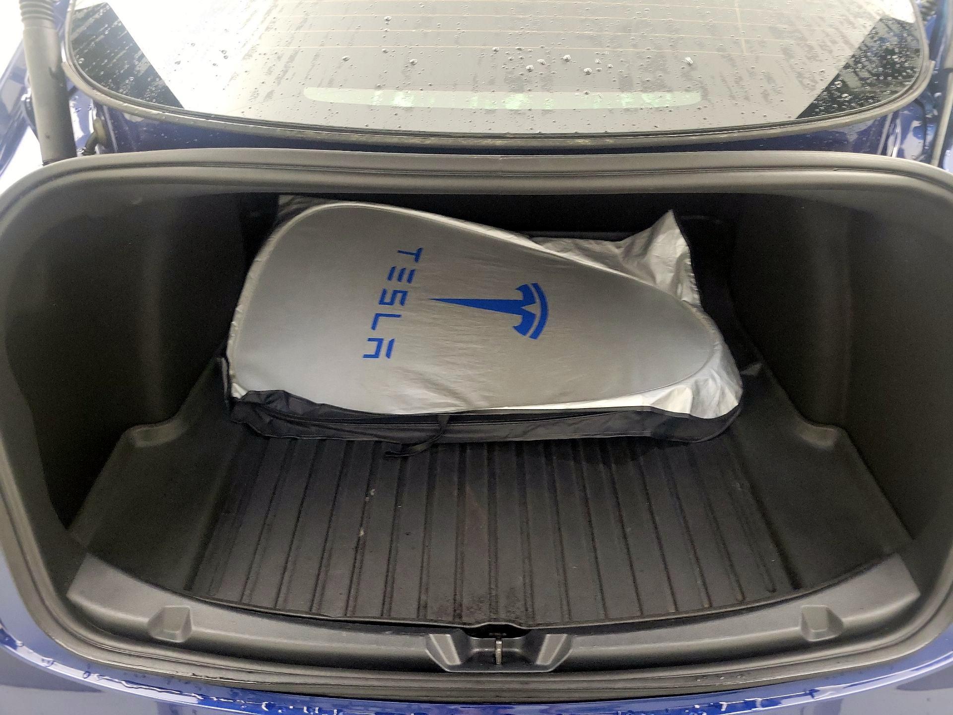 Thumbnail: 2023 Tesla Model 3 - 19