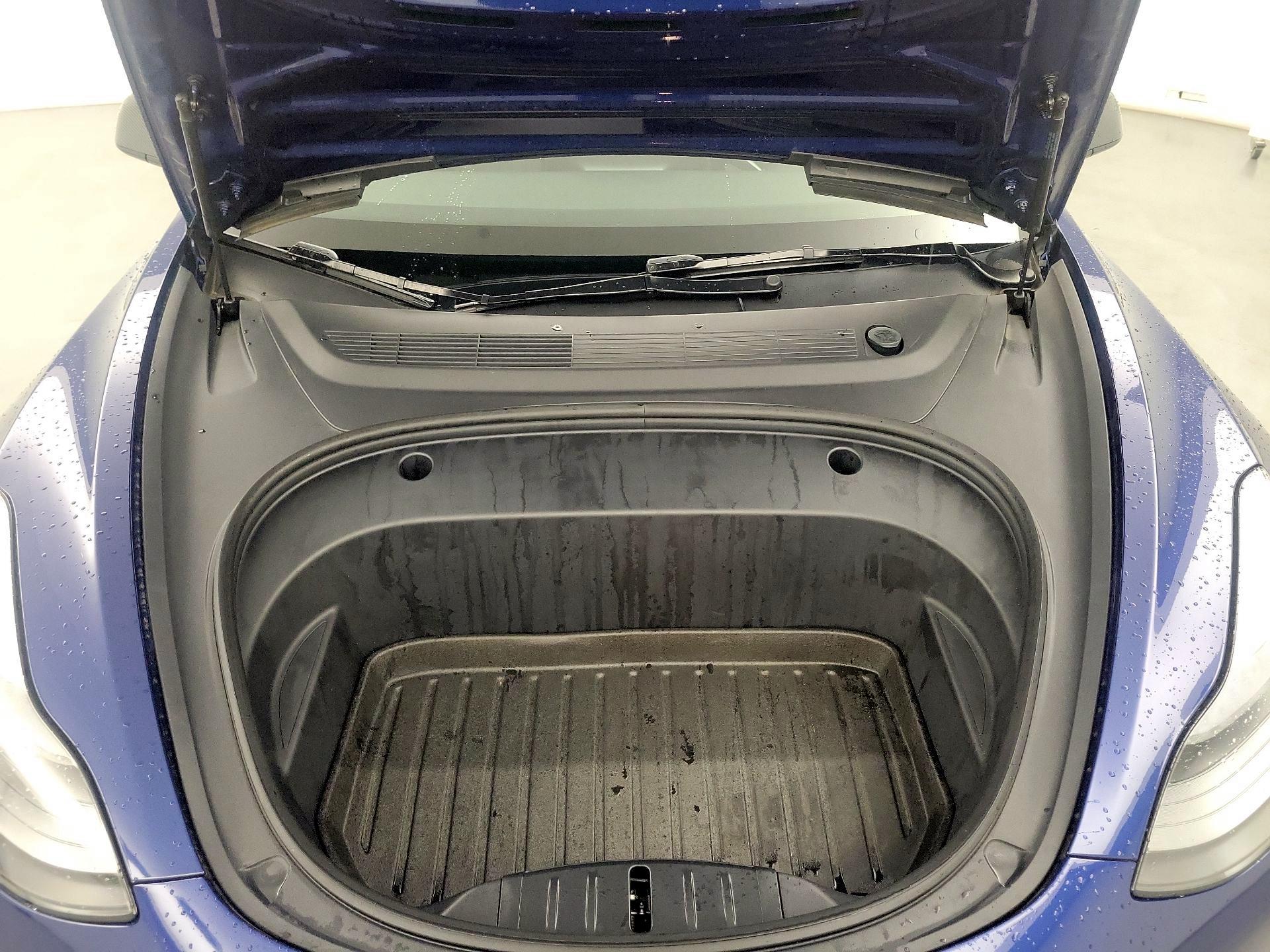 Thumbnail: 2023 Tesla Model 3 - 20