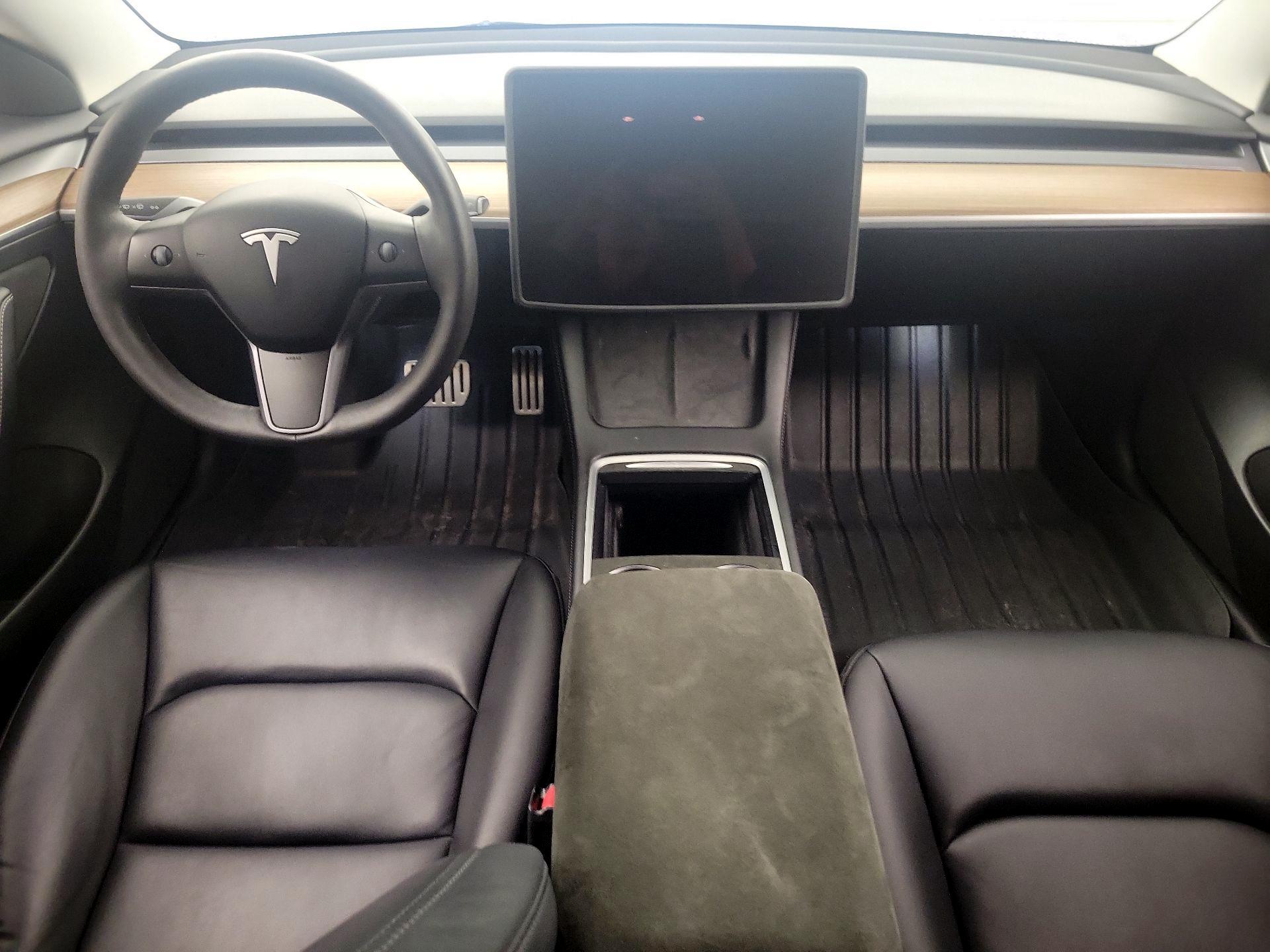 Thumbnail: 2023 Tesla Model 3 - 8