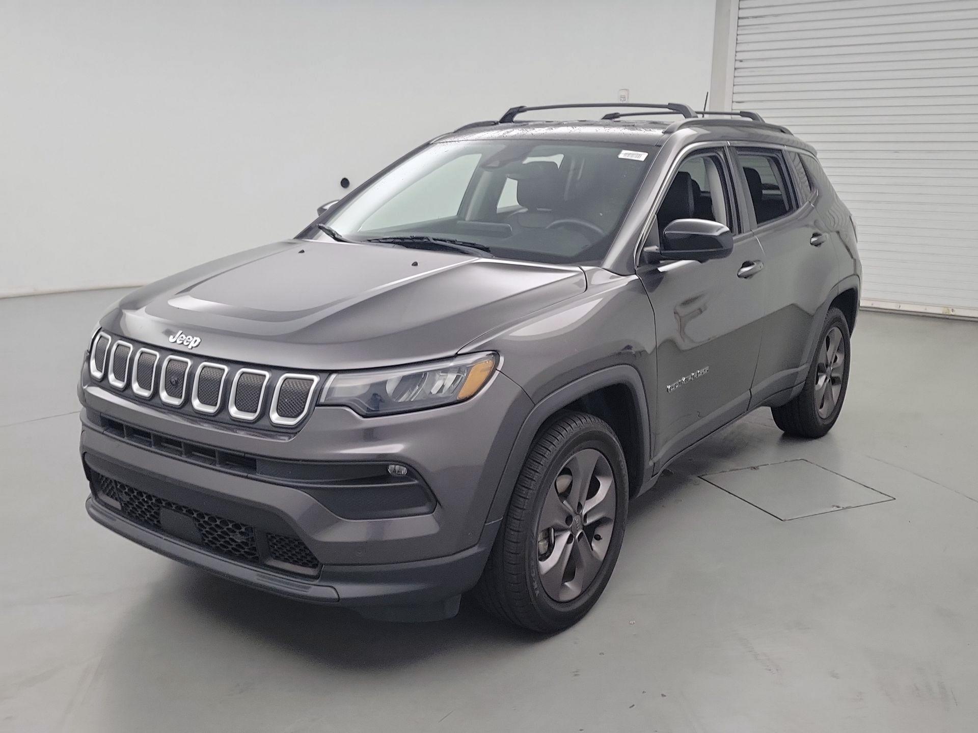 Thumbnail: 2022 Jeep Compass - 3