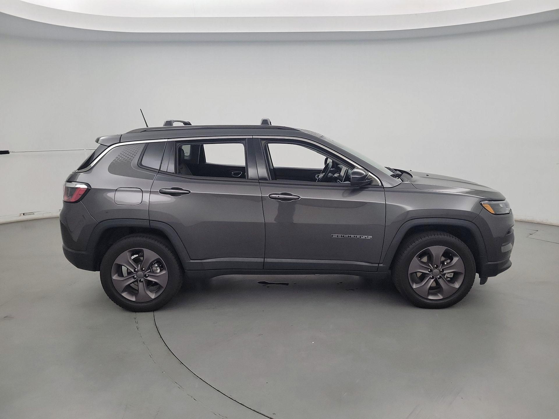 Thumbnail: 2022 Jeep Compass - 4