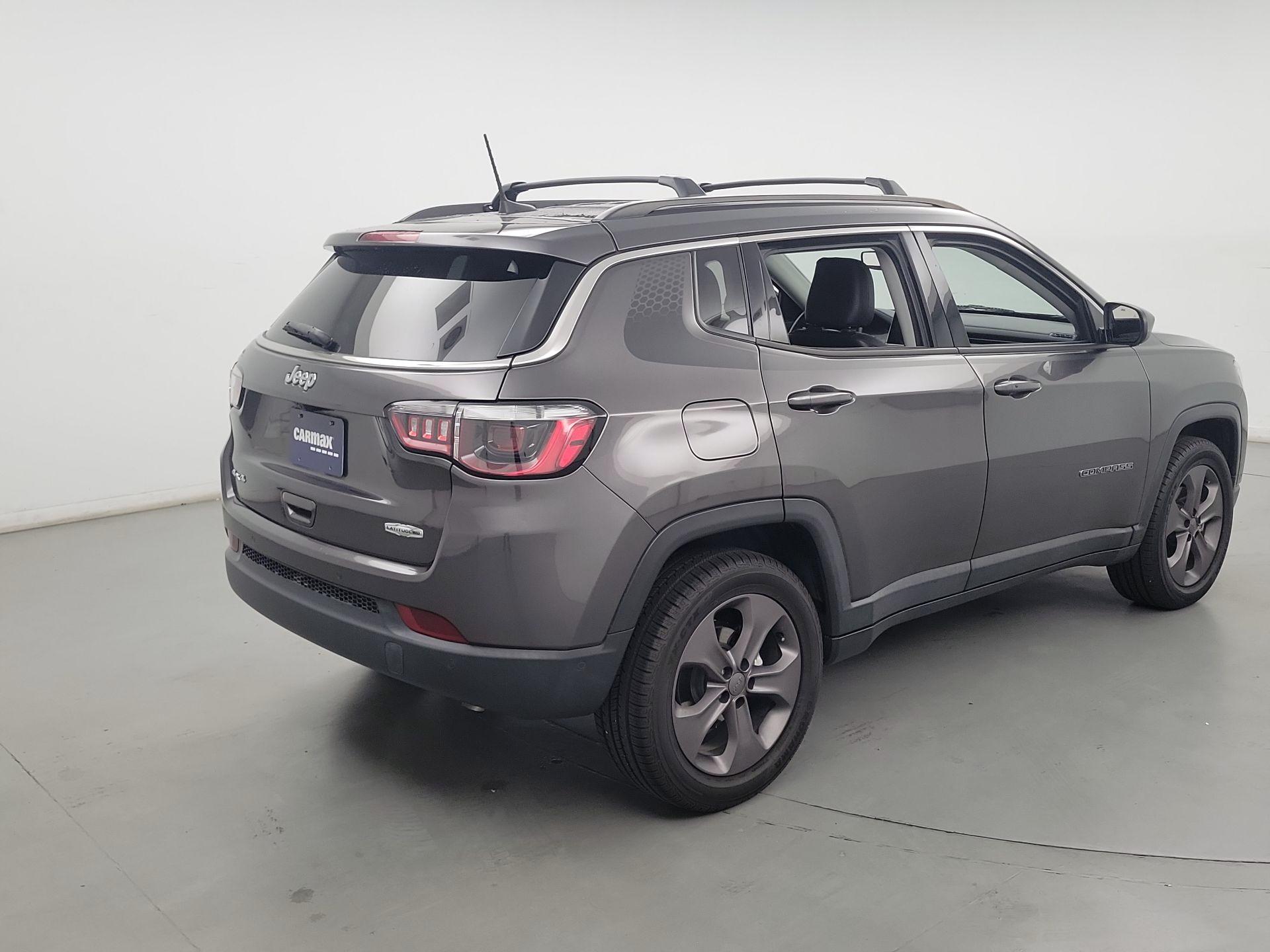 Thumbnail: 2022 Jeep Compass - 5