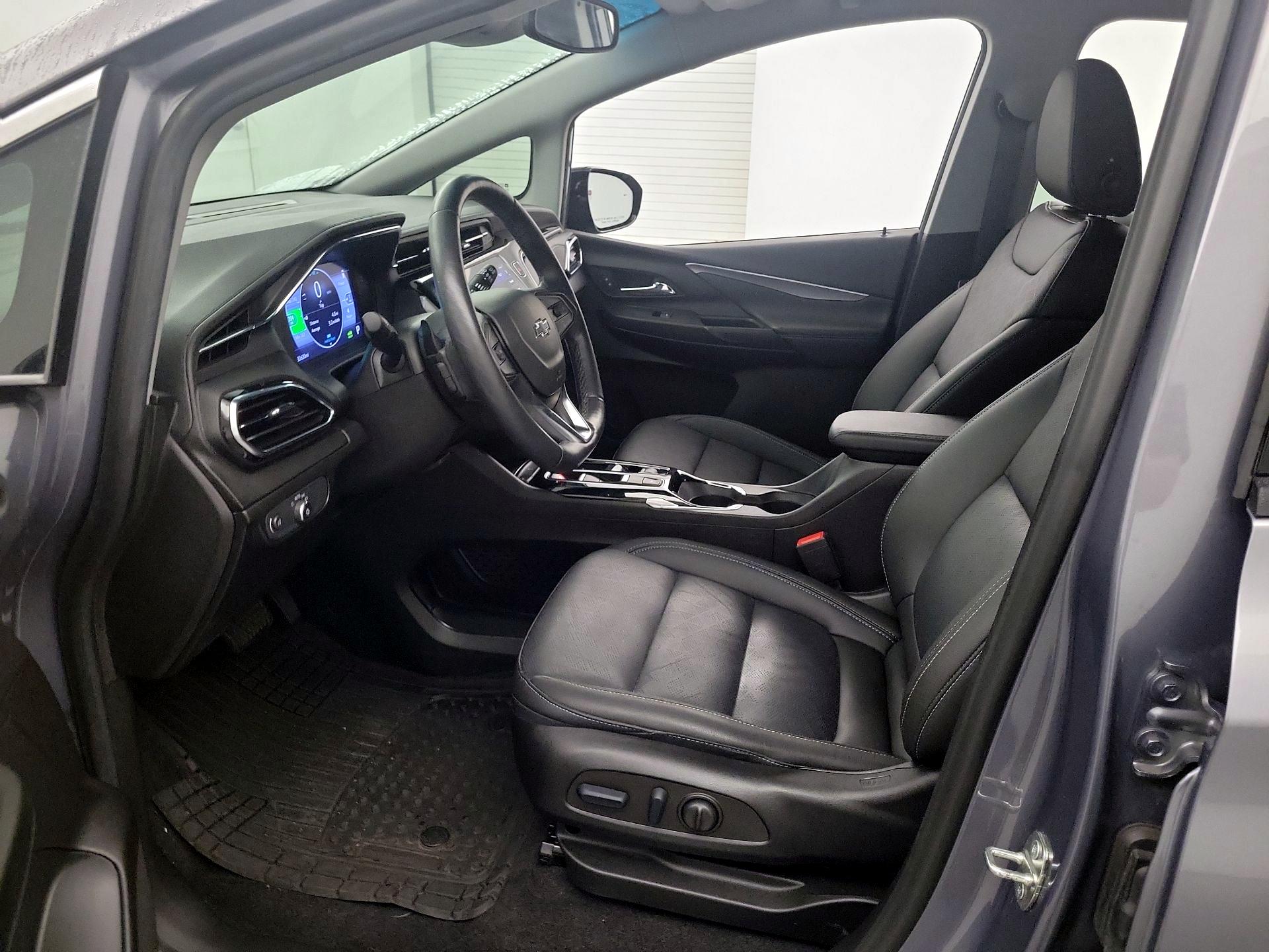 Thumbnail: 2023 Chevrolet Bolt EV - 9