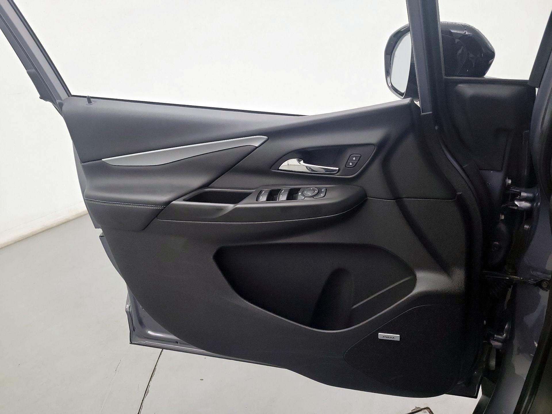 Thumbnail: 2023 Chevrolet Bolt EV - 10