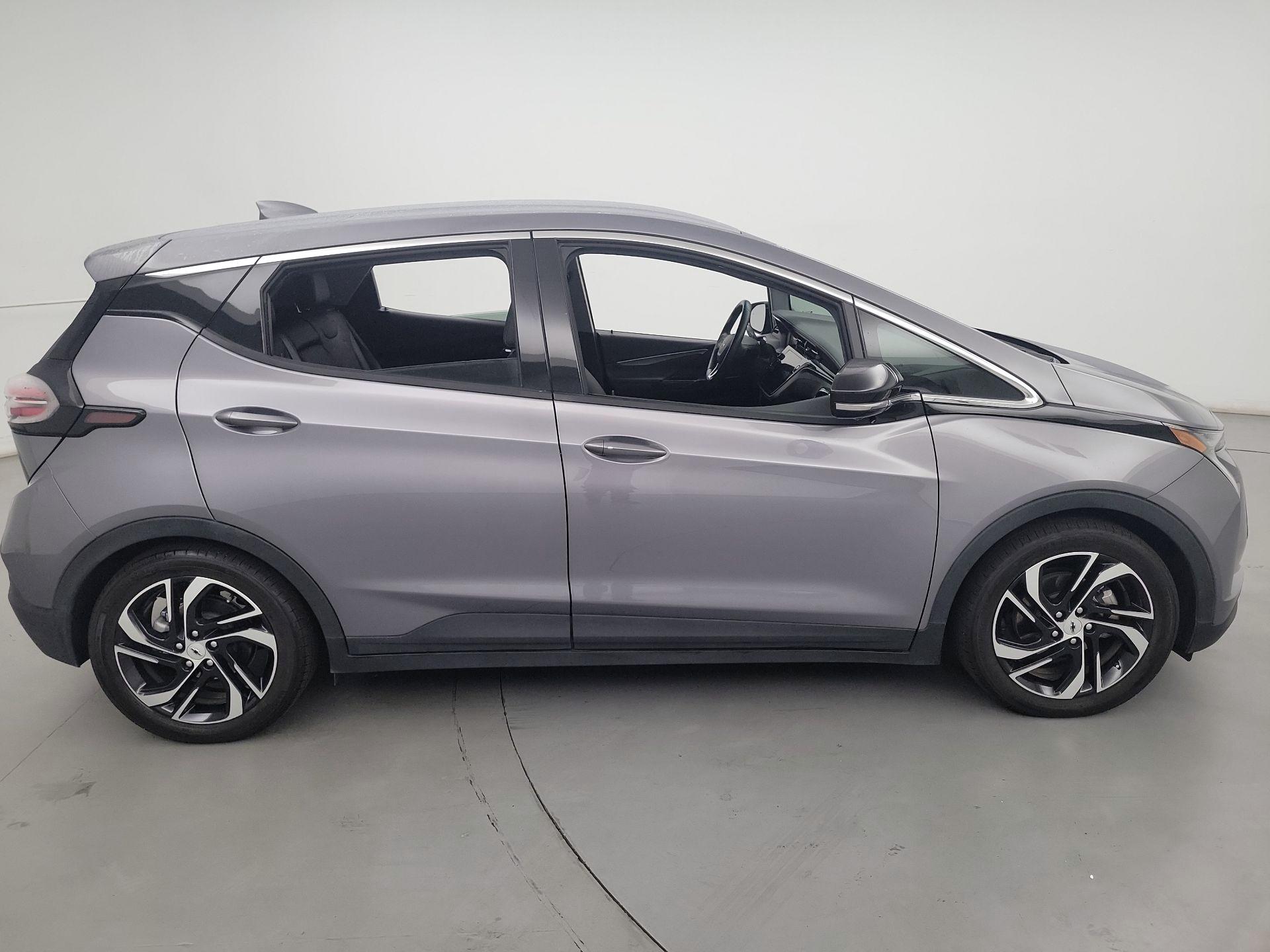 Thumbnail: 2023 Chevrolet Bolt EV - 4