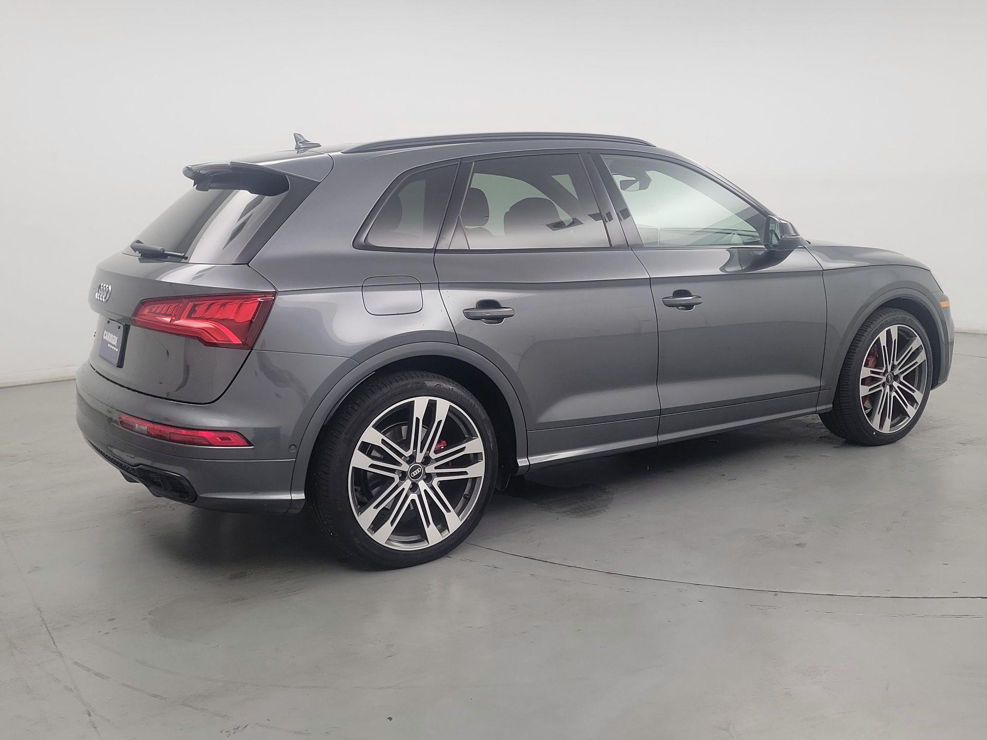 Thumbnail: 2020 Audi SQ5 - 5