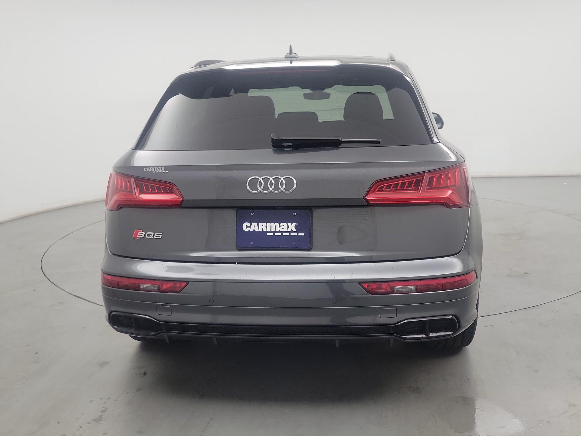 Thumbnail: 2020 Audi SQ5 - 6