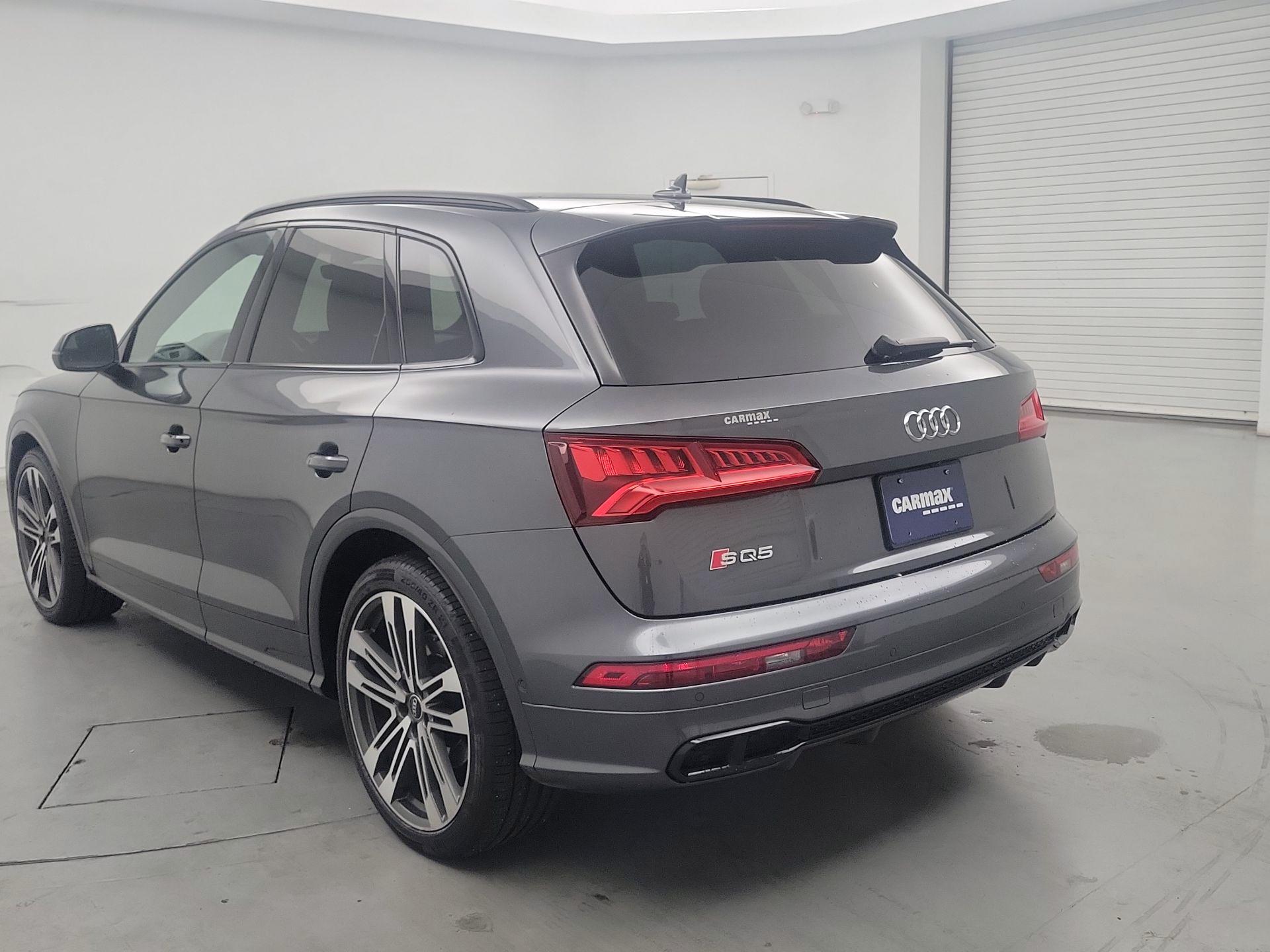Thumbnail: 2020 Audi SQ5 - 7
